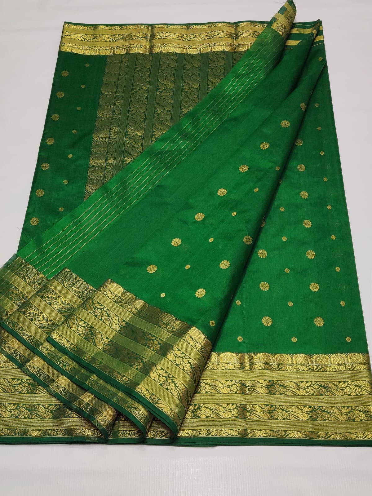 Handwoven Camarone Color Chanderi Pattu Silk Saree - Authentic Chanderi silk sarees Chanderi Saree - View 2