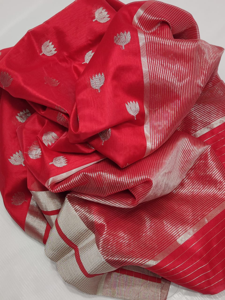 Handwoven Cardinal Color Chanderi Pattu Silk Saree - Authentic Chanderi silk sarees Chanderi Saree - View 3