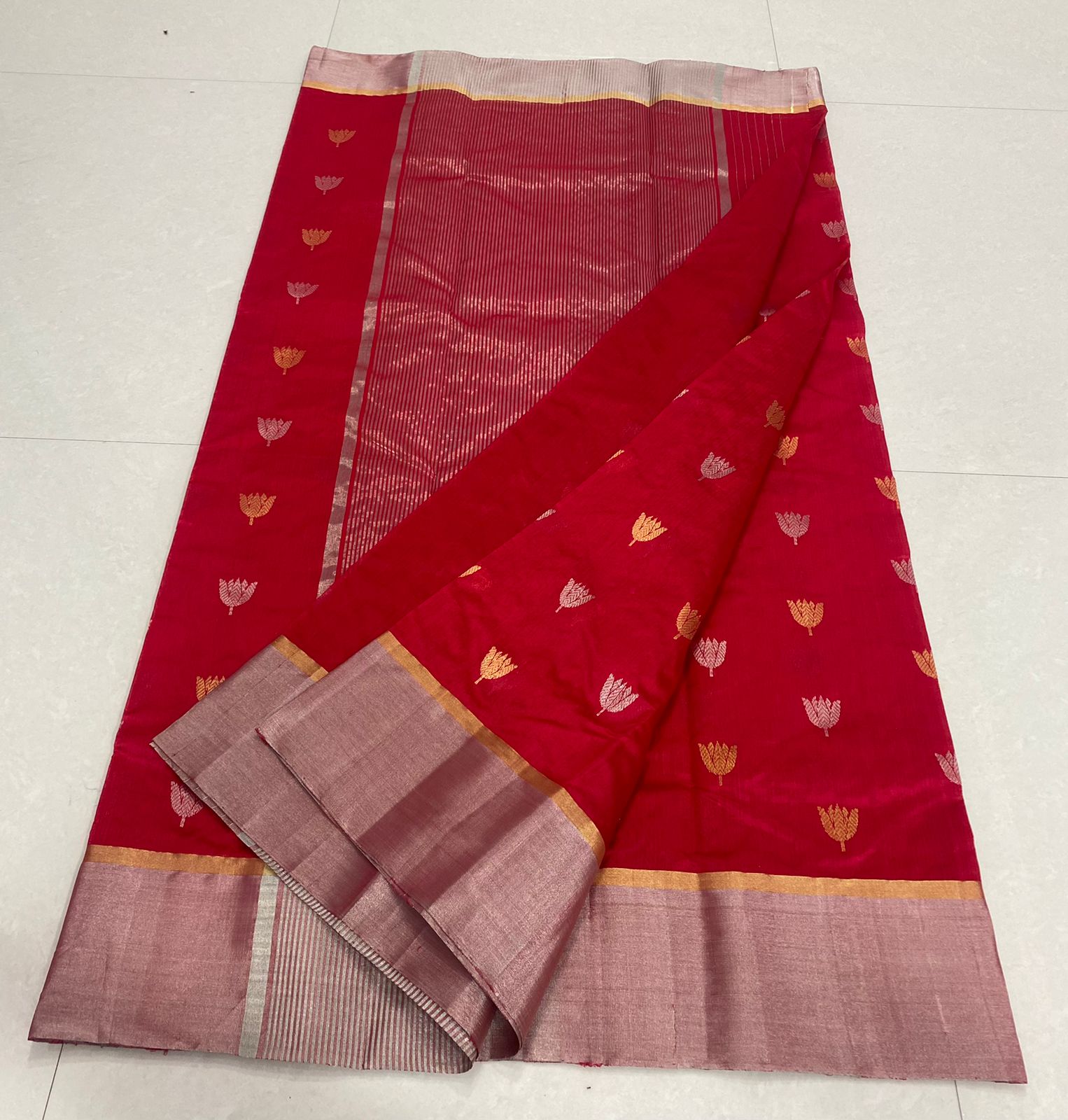 Handwoven Carmine Color Chanderi Pattu Silk Saree - Authentic Chanderi silk sarees Chanderi Saree - View 2