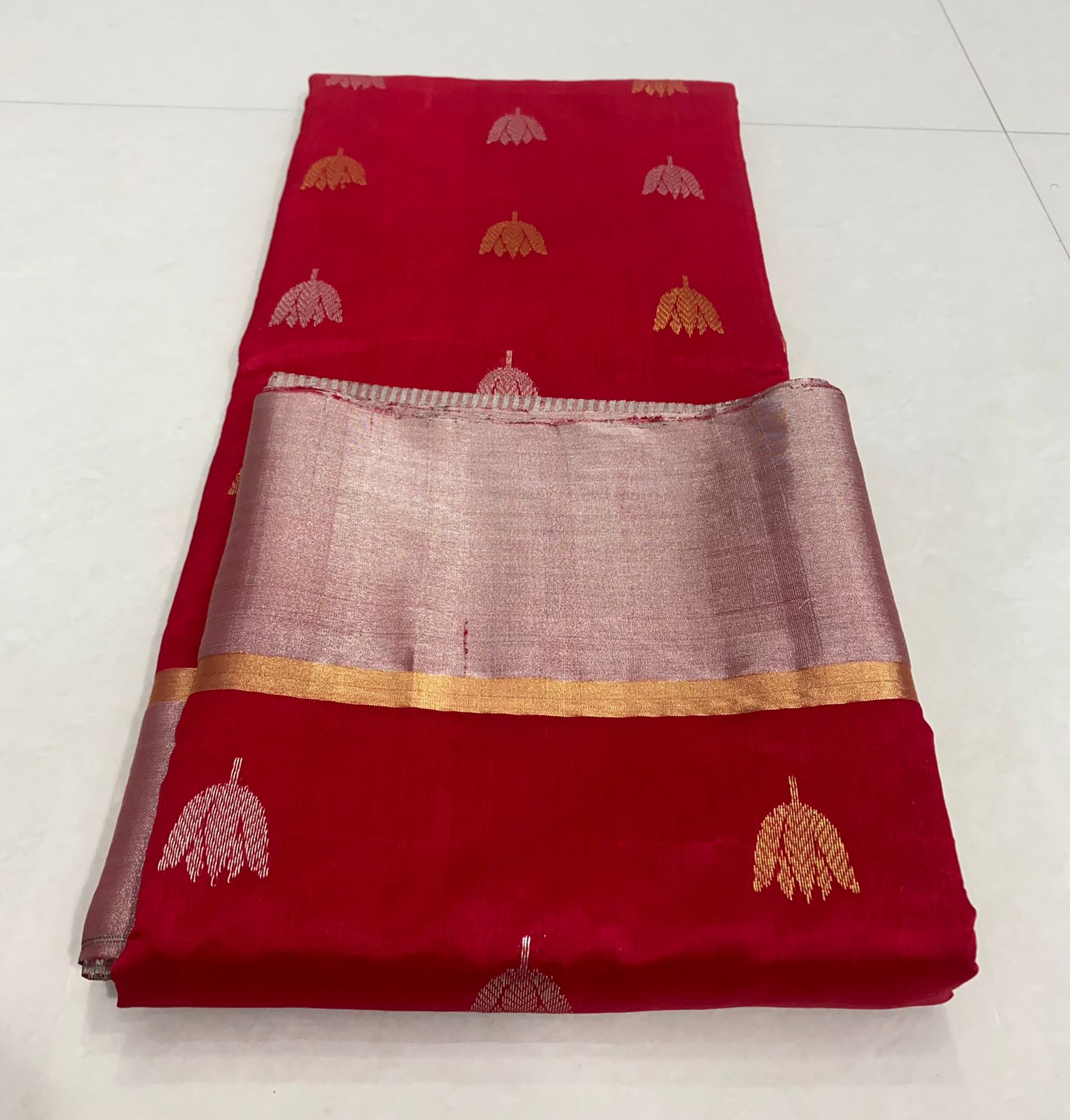 Handwoven Carmine Color Chanderi Pattu Silk Saree - Authentic Chanderi silk sarees Chanderi Saree - View 3