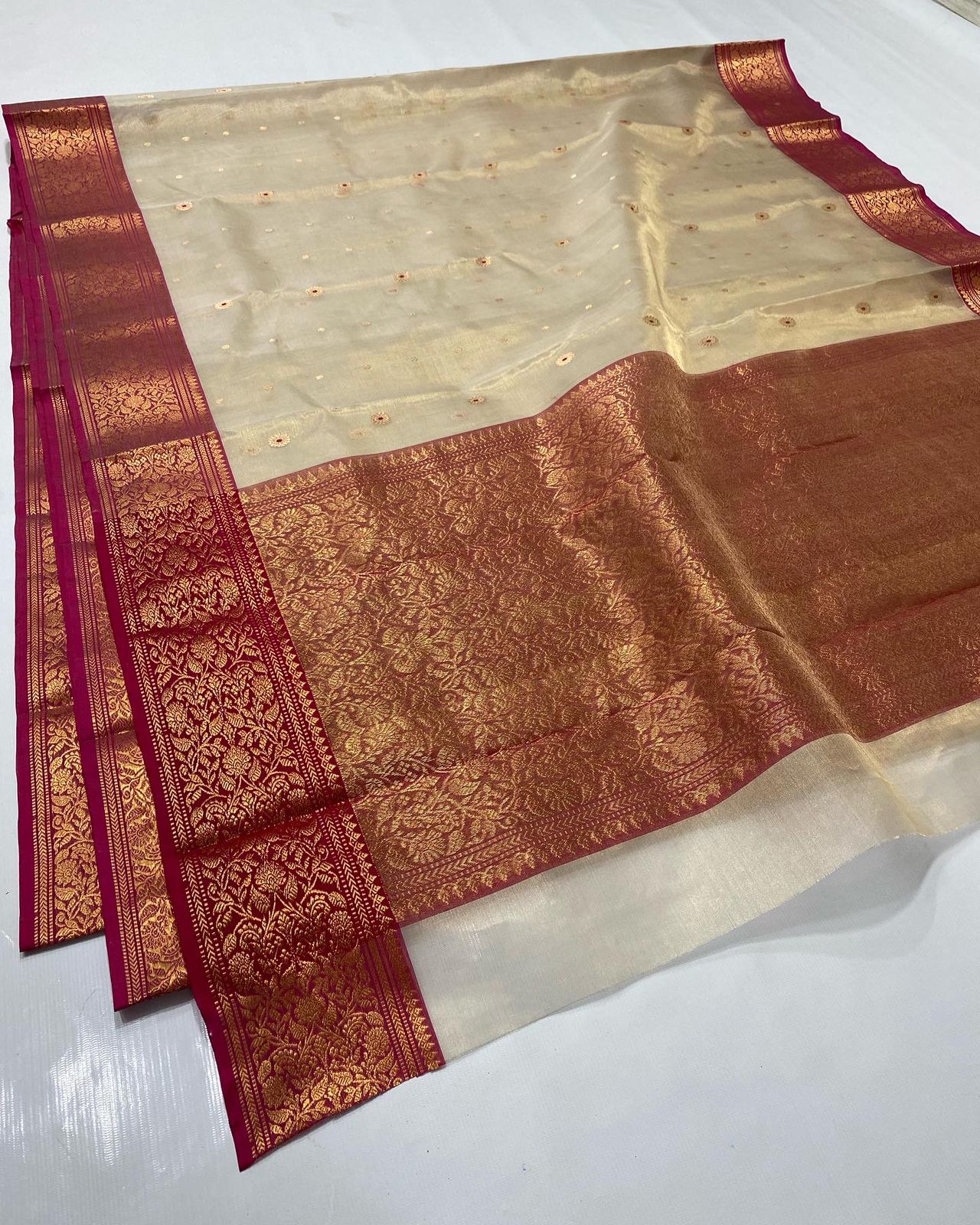 Handwoven Chino Color Chanderi Silk Tissue Saree - Authentic Tissue Chanderi Saree - View 1