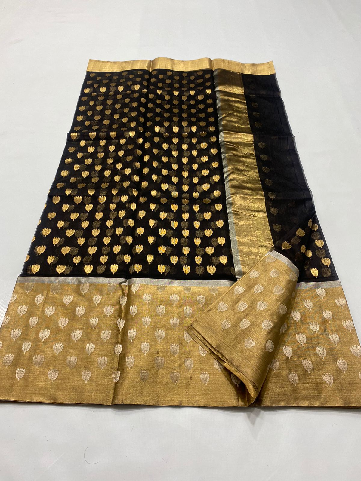 Handwoven Cod Gray Color Organza Chanderi Katan Silk Saree - Authentic Chanderi silk sarees Chanderi Saree - View 1