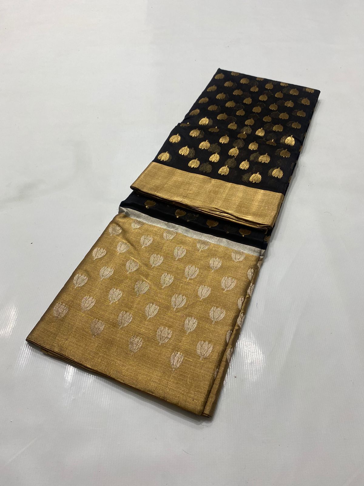 Handwoven Cod Gray Color Organza Chanderi Katan Silk Saree - Authentic Chanderi silk sarees Chanderi Saree - View 3