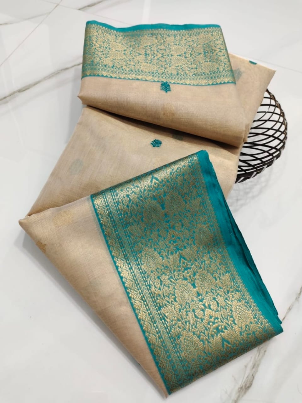 Handwoven Coral Reef Color Organza Chanderi Katan Silk Saree - Authentic Chanderi silk sarees Chanderi Saree - View 3