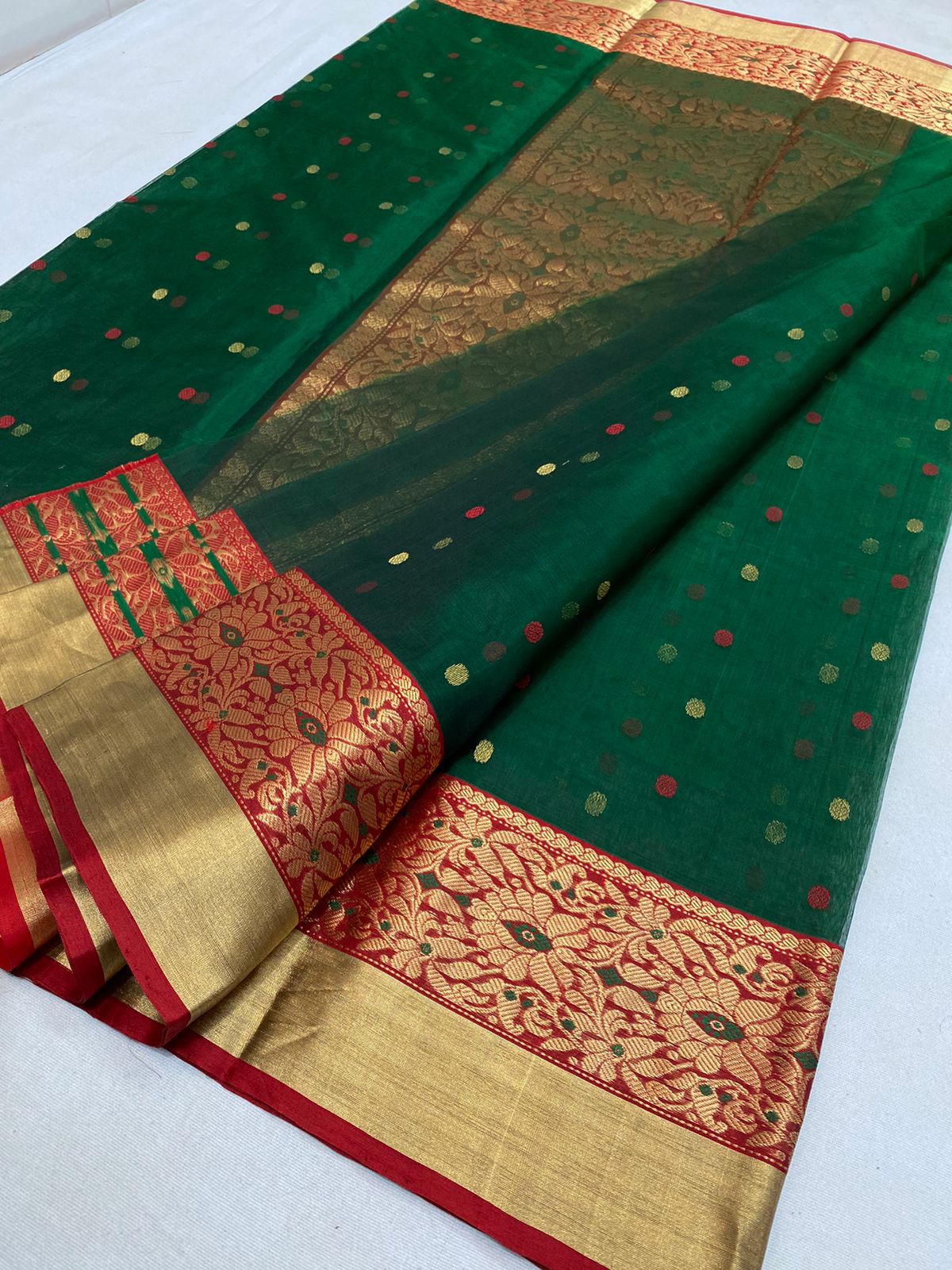 Handwoven Green Dark Green Color Chanderi Pattu Silk Saree - Authentic Chanderi silk sarees Chanderi Saree - View 2