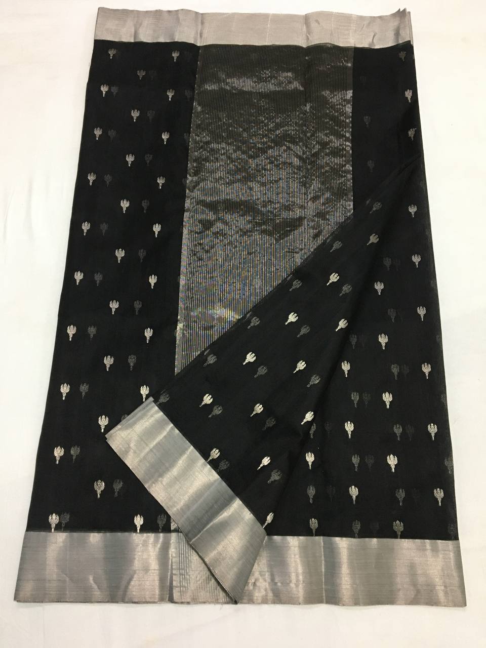 Handwoven Black Eerie Black Color Organza Chanderi Katan Silk Saree - Authentic Chanderi silk sarees Chanderi Saree - View 2