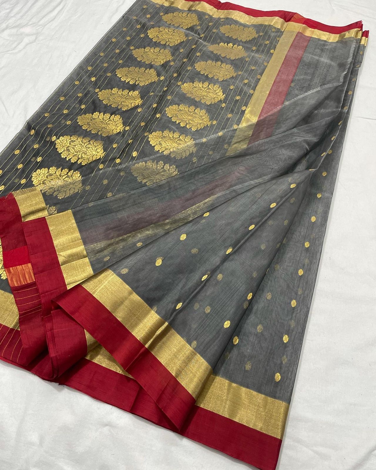 Handwoven Friar Gray Color Organza Chanderi Katan Silk Saree - Authentic Chanderi silk sarees Chanderi Saree - View 2
