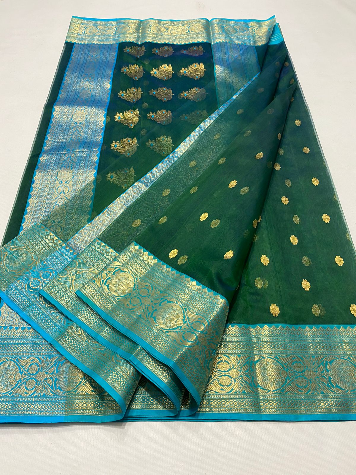 Handwoven Green Green Pea Color Organza Chanderi Katan Silk Saree - Authentic Chanderi silk sarees Chanderi Saree - View 2