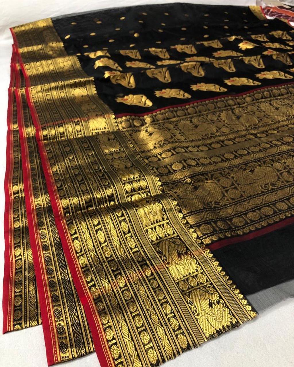 Handwoven Leather Jacket Color Organza Chanderi Katan Silk Saree - Authentic Chanderi silk sarees Chanderi Saree - View 2