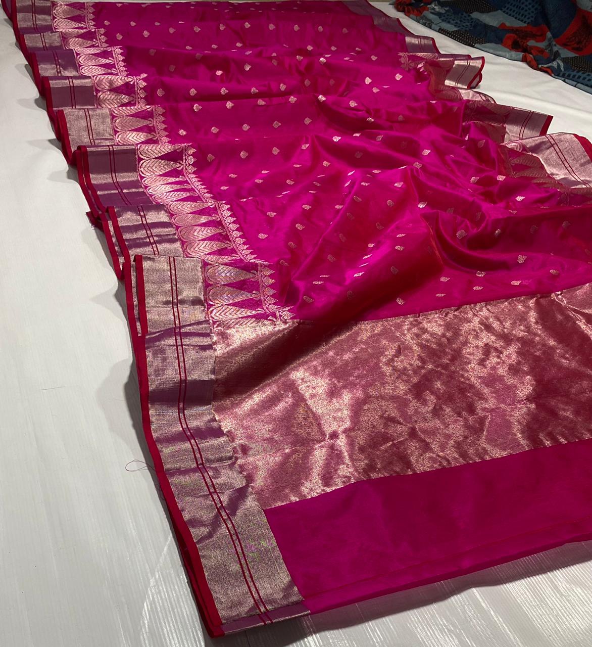 Handwoven Lipstick Color Chanderi Pattu Silk Saree - Authentic Chanderi silk sarees Chanderi Saree - View 1