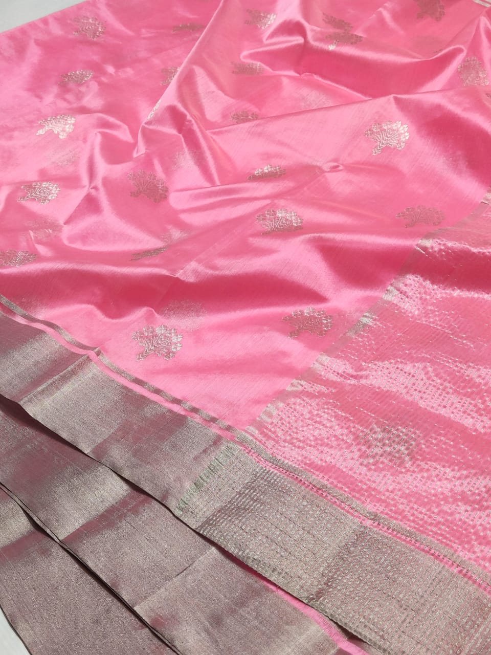 Handwoven Mauvelous Color Chanderi Pattu Silk Saree - Authentic Chanderi silk sarees Chanderi Saree - View 1
