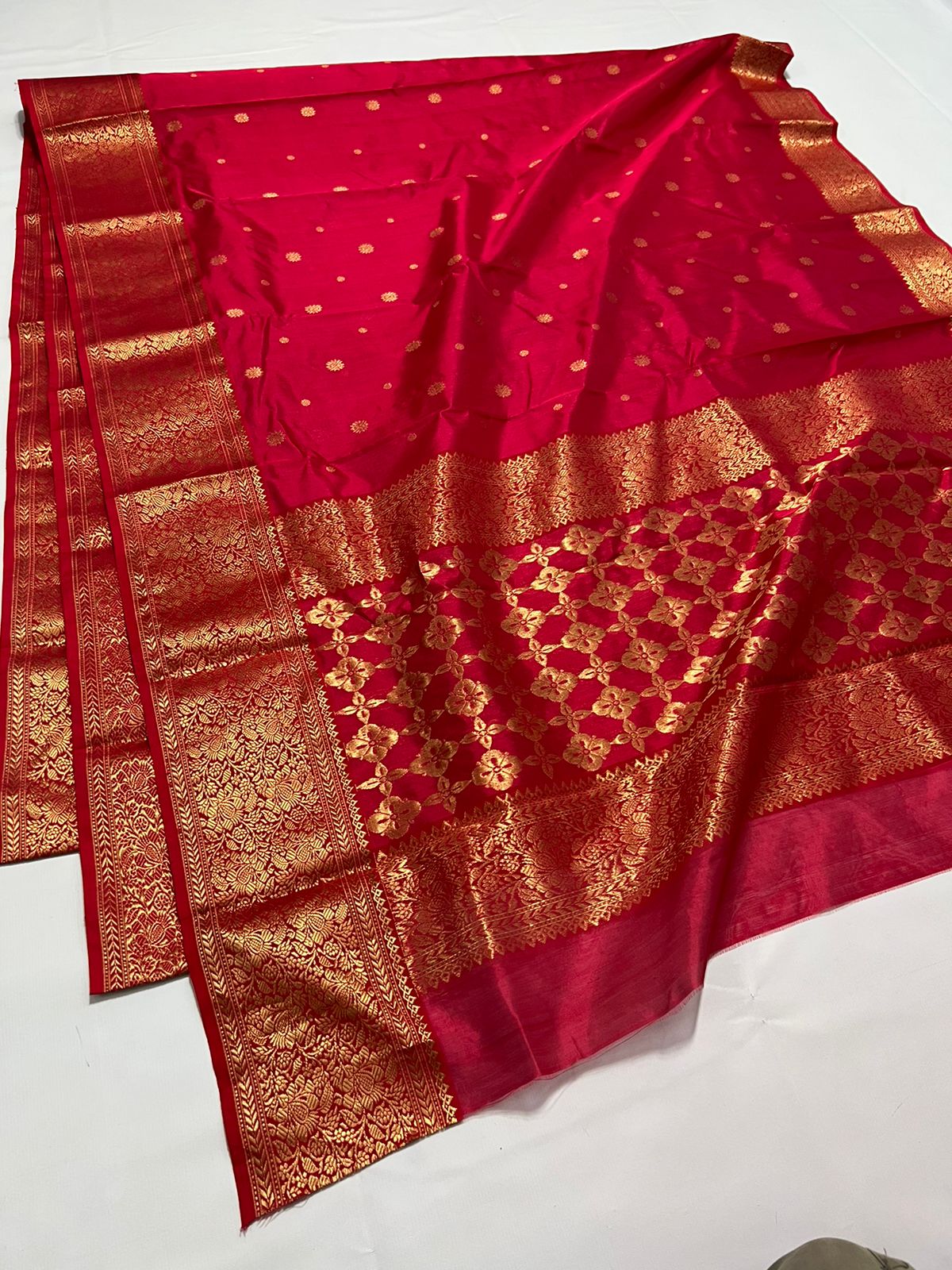 Handwoven Monza Color Chanderi Pattu Silk Saree - Authentic Chanderi silk sarees Chanderi Saree