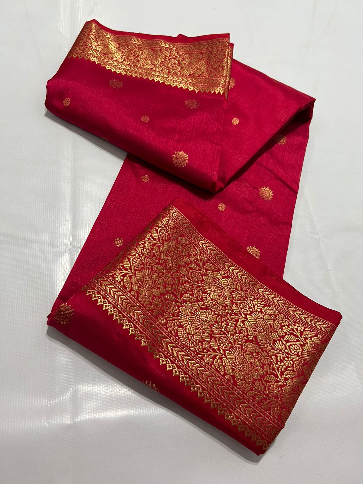 Handwoven Monza Color Chanderi Pattu Silk Saree - Authentic Chanderi silk sarees Chanderi Saree - View 3