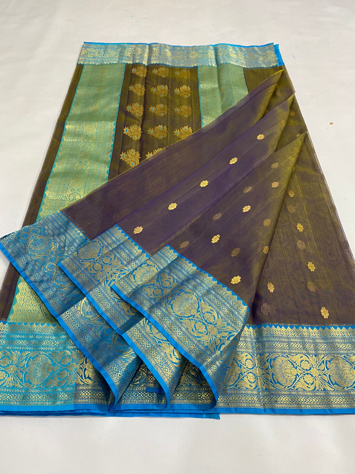 Handwoven Mulled Wine Color Organza Chanderi Katan Silk Saree - Authentic Chanderi silk sarees Chanderi Saree - View 2