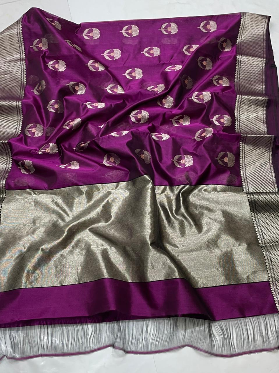 Handwoven Purple Palatinate Purple Color Chanderi Pattu Silk Saree - Authentic Chanderi silk sarees Chanderi Saree - View 2