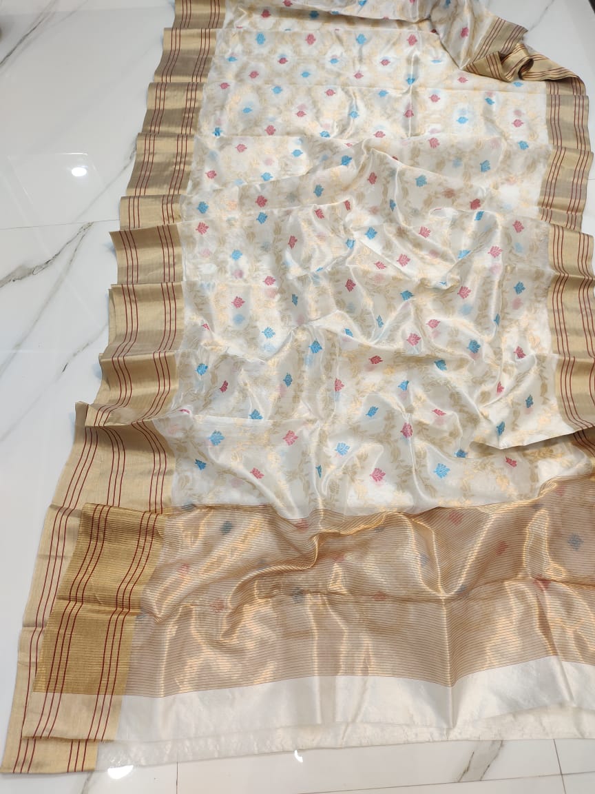 Handwoven Pumice Color Chanderi Pattu Silk Saree - Authentic Chanderi silk sarees Chanderi Saree - View 2