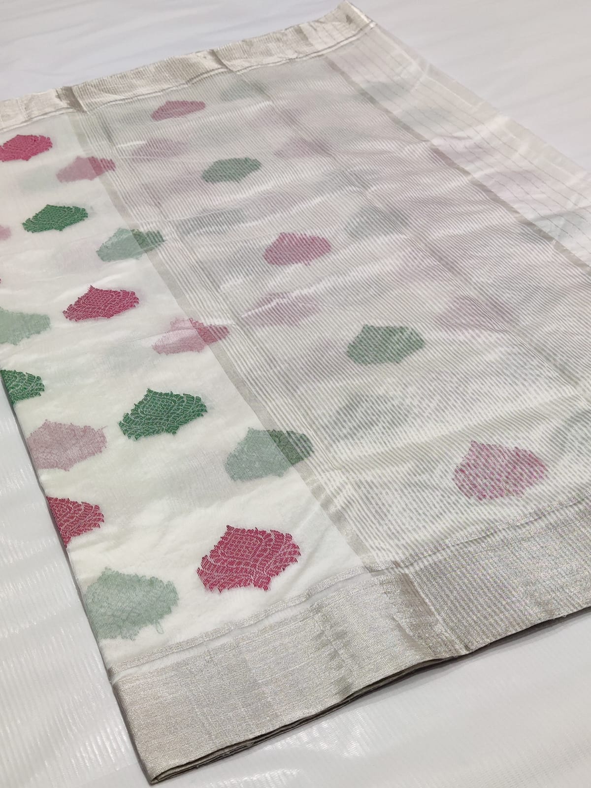 Handwoven Quill Gray Color Chanderi Pattu Silk Saree - Authentic Chanderi silk sarees Chanderi Saree