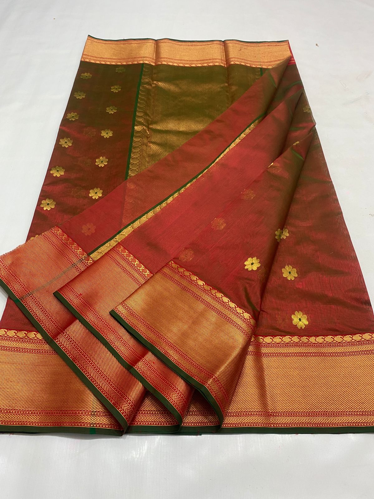 Handwoven Red Rustic Red Color Chanderi Pattu Silk Saree - Authentic Chanderi silk sarees Chanderi Saree - View 3