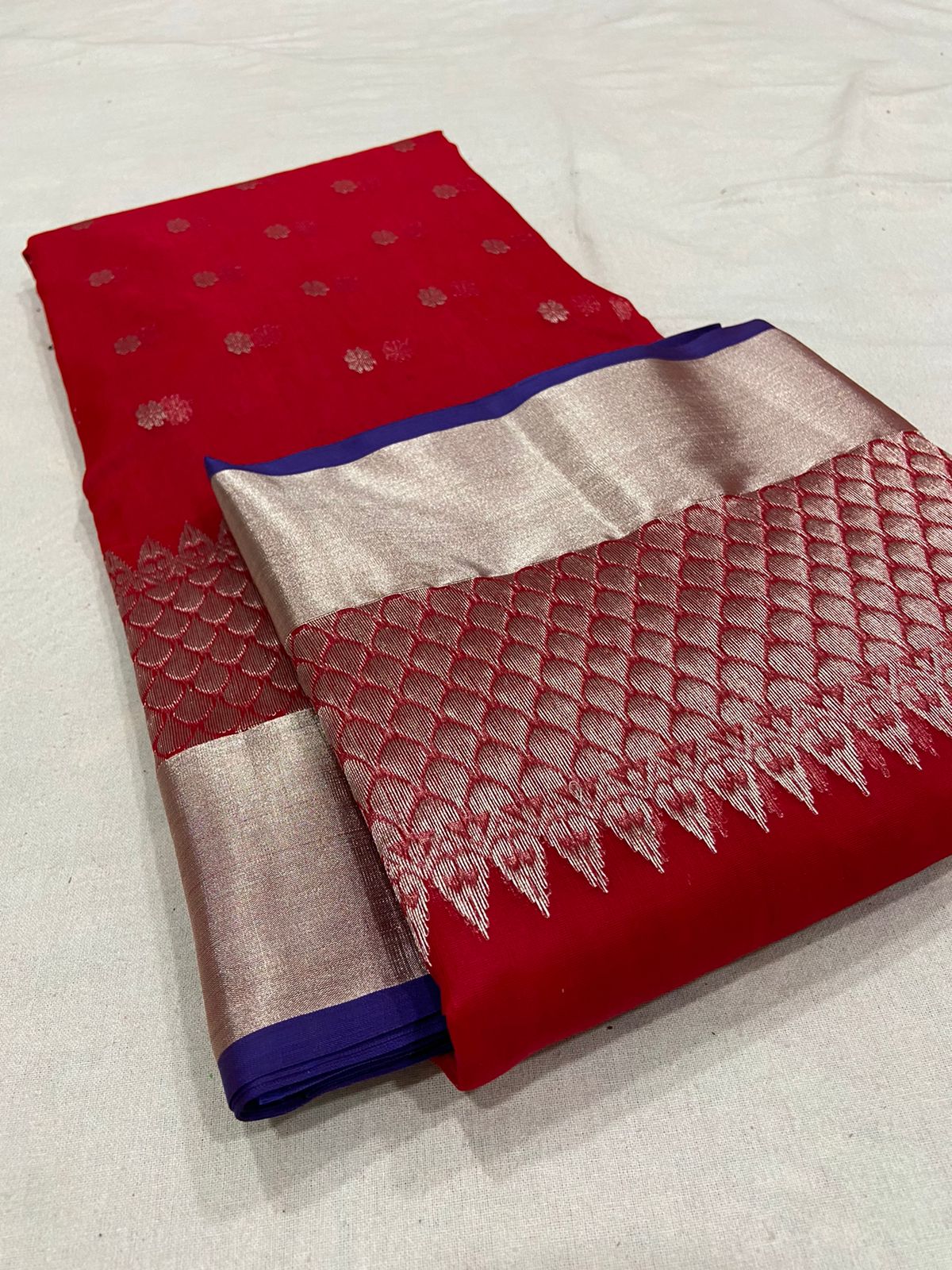 Handwoven Scarlett Color Organza Chanderi Katan Silk Saree - Authentic Chanderi silk sarees Chanderi Saree - View 3