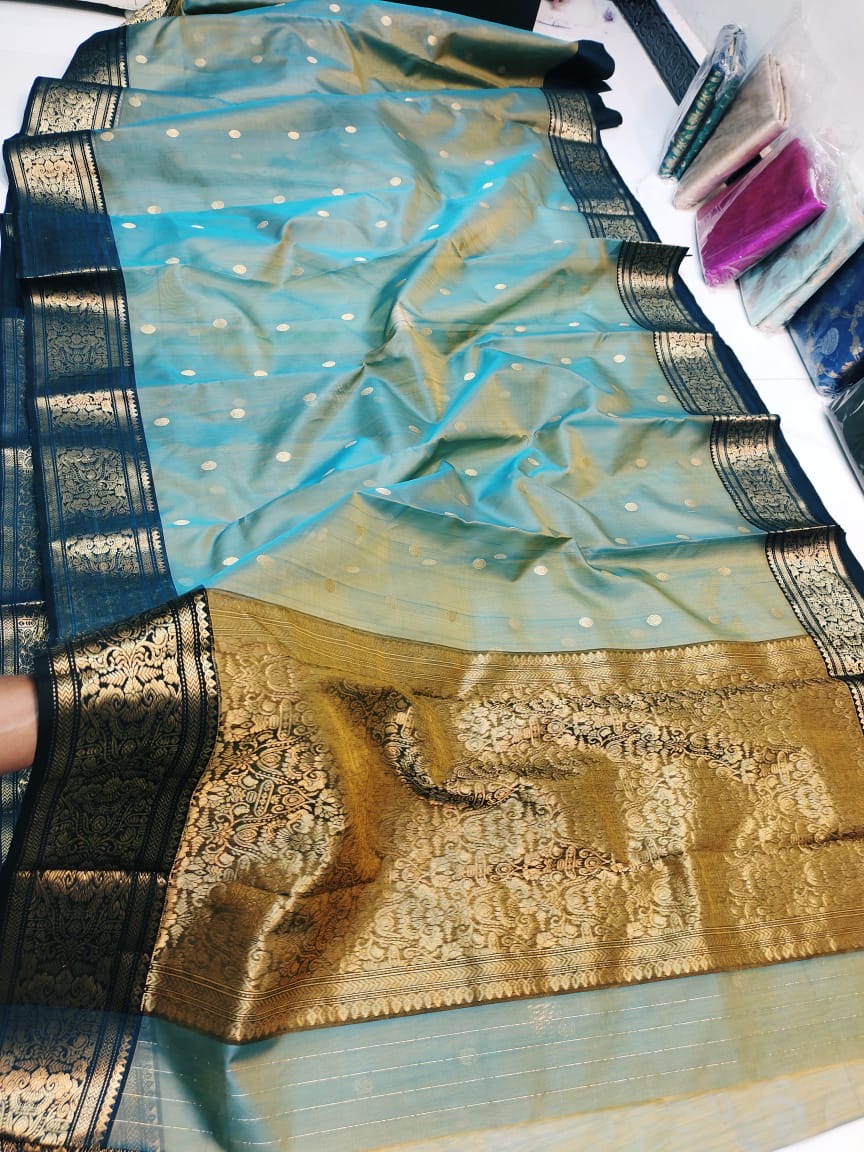 Handwoven Gold Teal Blue and Gold with Zari Buti Organza Chanderi Katan Silk Saree - Authentic Chanderi silk sarees Chanderi Saree - View 2