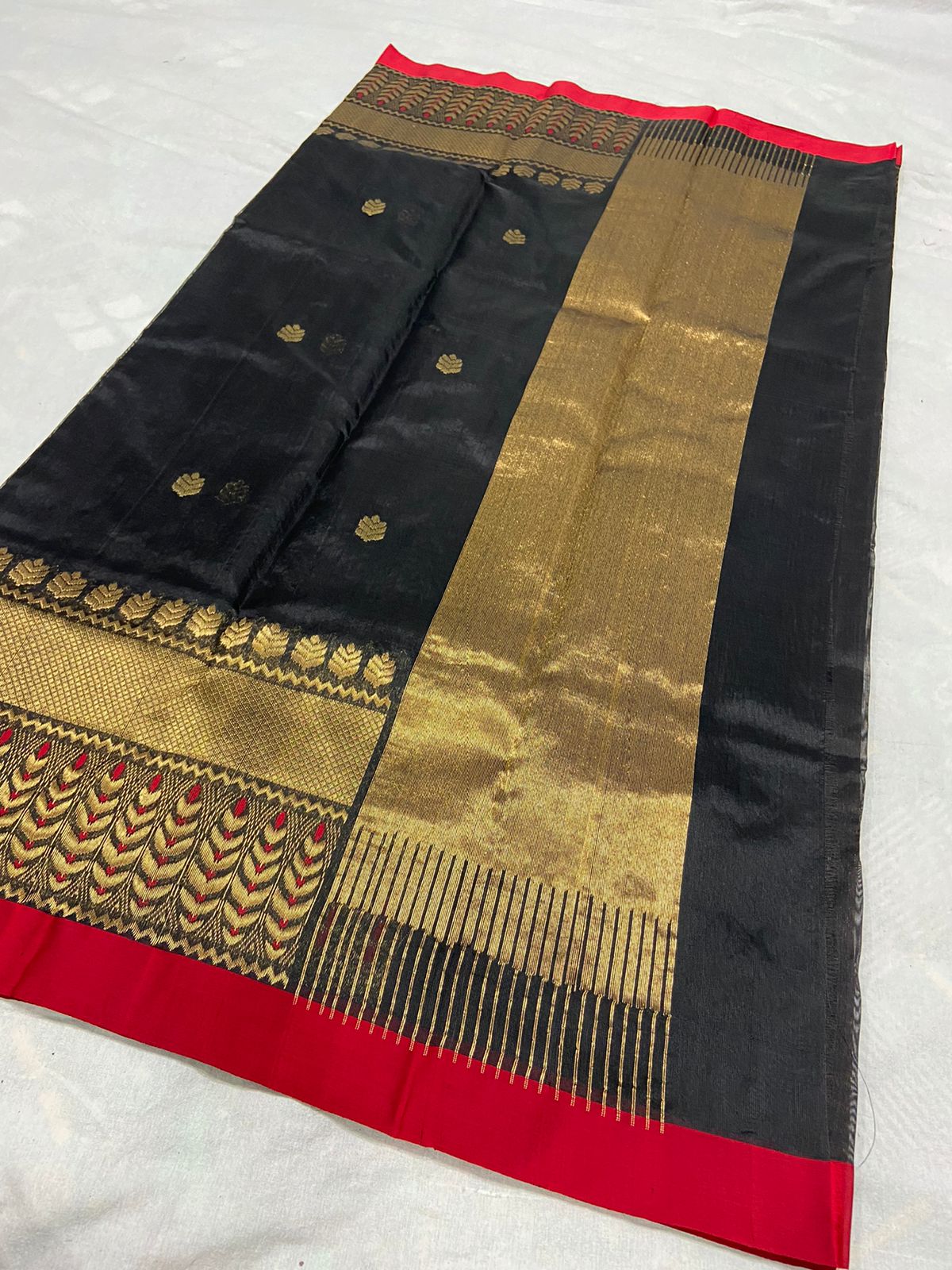 Handwoven Woodsmoke Color Chanderi Pattu Silk Saree - Authentic Chanderi silk sarees Chanderi Saree - View 1