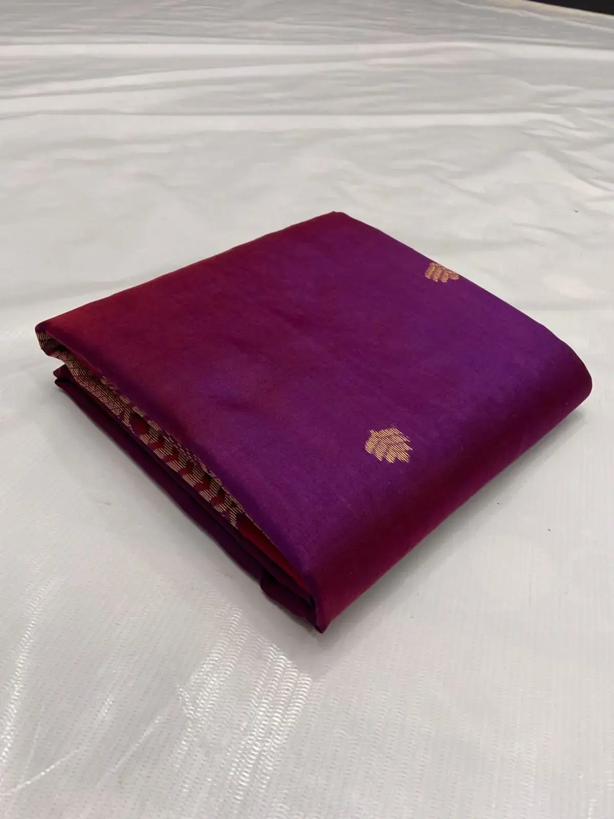 Handwoven Amethyst Bloom & Antique Gold Amethyst Bloom with Delicate Leaf Buttis and Chevron Zari Pattu Silk - Authentic Chanderi Silk Saree Chanderi Saree - View 5
