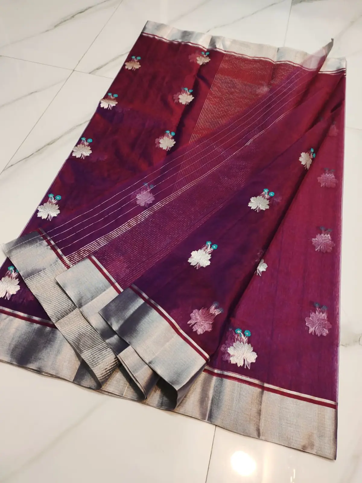 Handwoven Amethyst Purple & Silver Amethyst Bloom with Silver Floral Motifs Kataan Silk - Authentic Chanderi Silk Saree Chanderi Saree - View 5