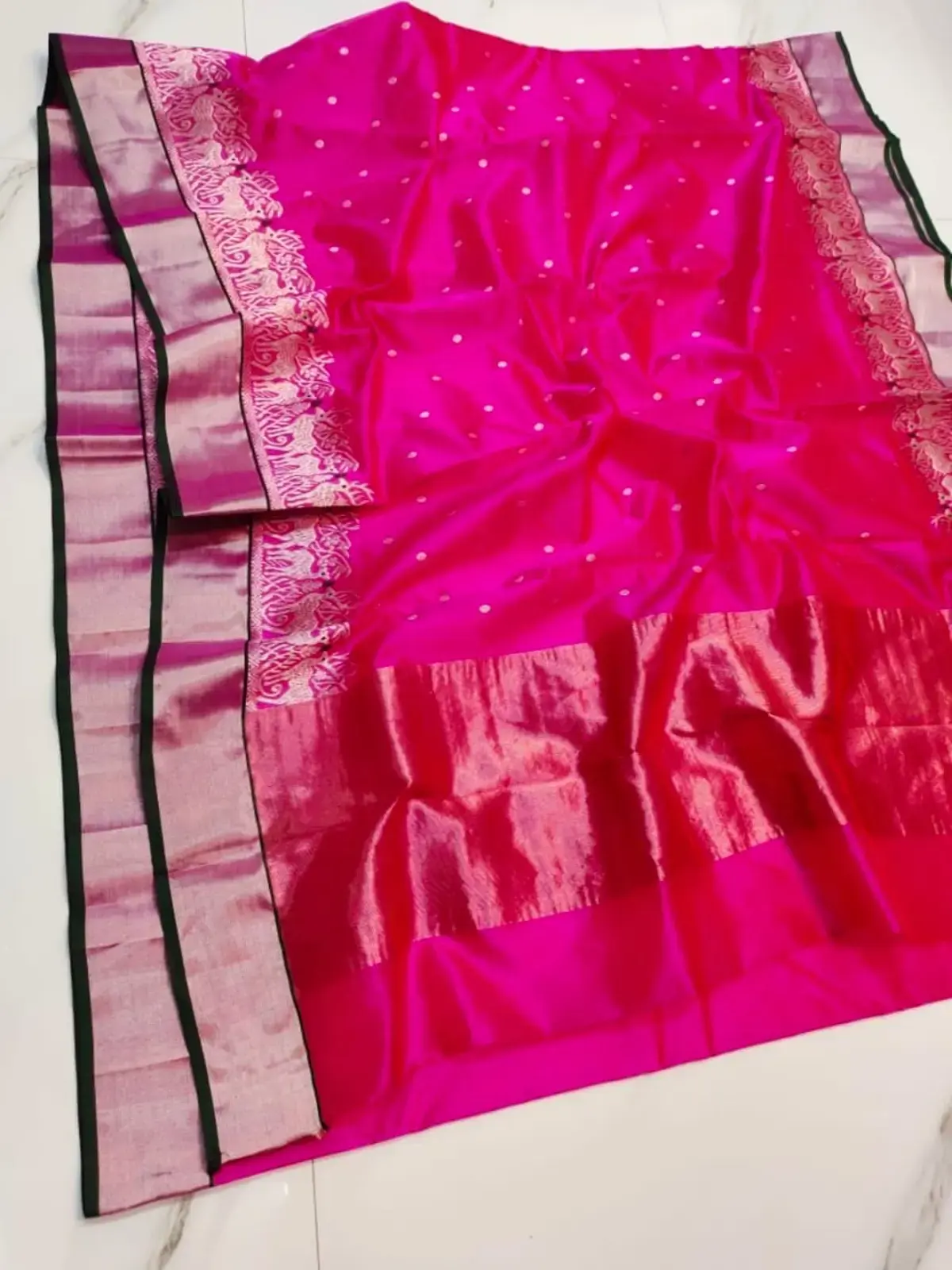 Handwoven Hot pink  Cerise Splendour with Scintillating Silver Elephant Motif Pattu Silk - Authentic Chanderi Silk Saree Chanderi Saree - View 1