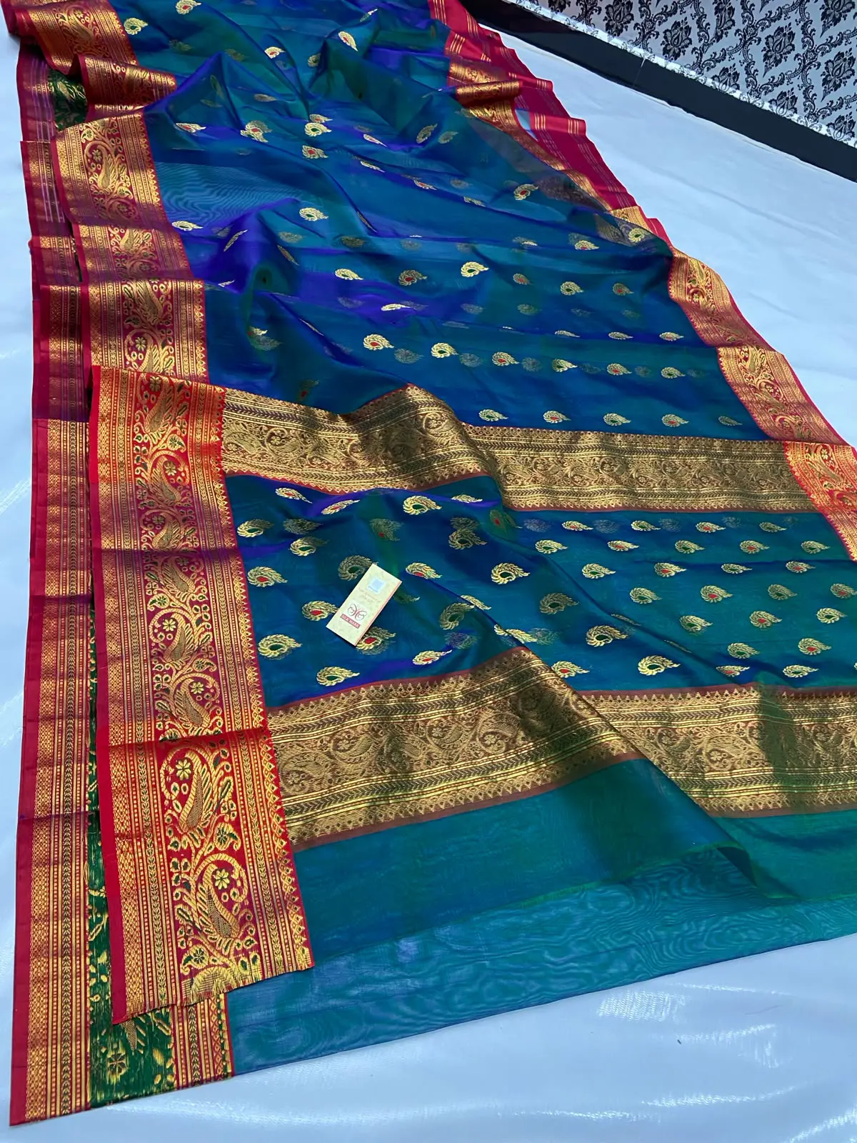 Handwoven Cerulean Teal, Crimson & Antique Gold Cerulean Teal, Crimson & Antique Gold Kataan Silk Saree - Authentic Chanderi Silk Saree Chanderi Saree