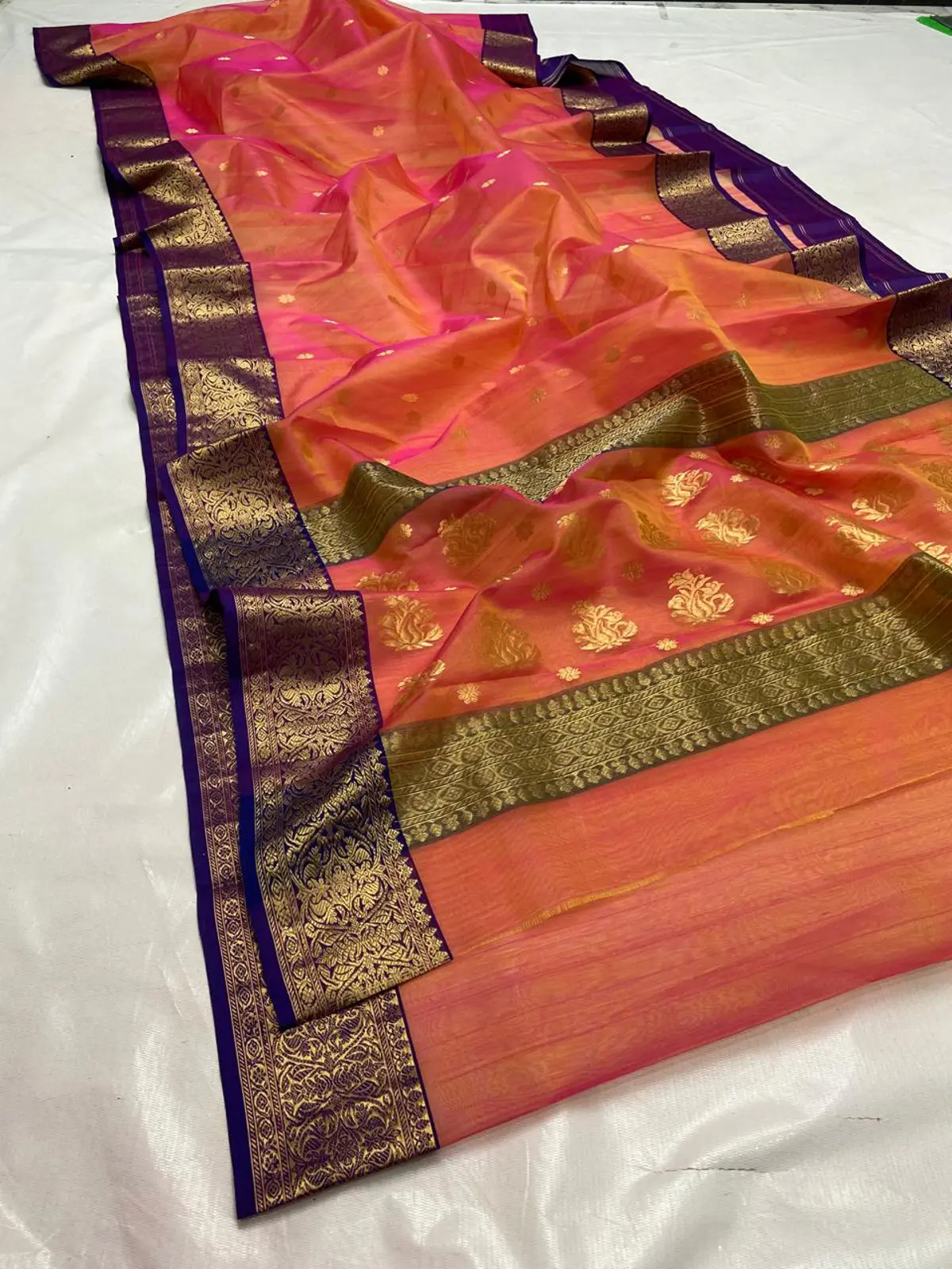Handwoven Coral Blush, Fuchsia, Plum, and Antique Gold Zari Coral Blush, Fuchsia, Plum, and Antique Gold Zari Kataan Silk Saree - Authentic Chanderi Silk Saree Chanderi Saree - View 1
