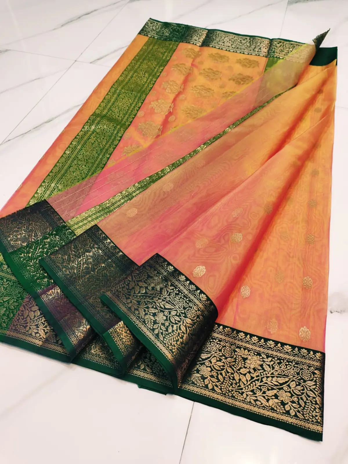 Handwoven Coral Dawn & Emerald Green Coral Dawn & Emerald Green Kataan Silk Saree - Authentic Chanderi Silk Saree Chanderi Saree - View 2