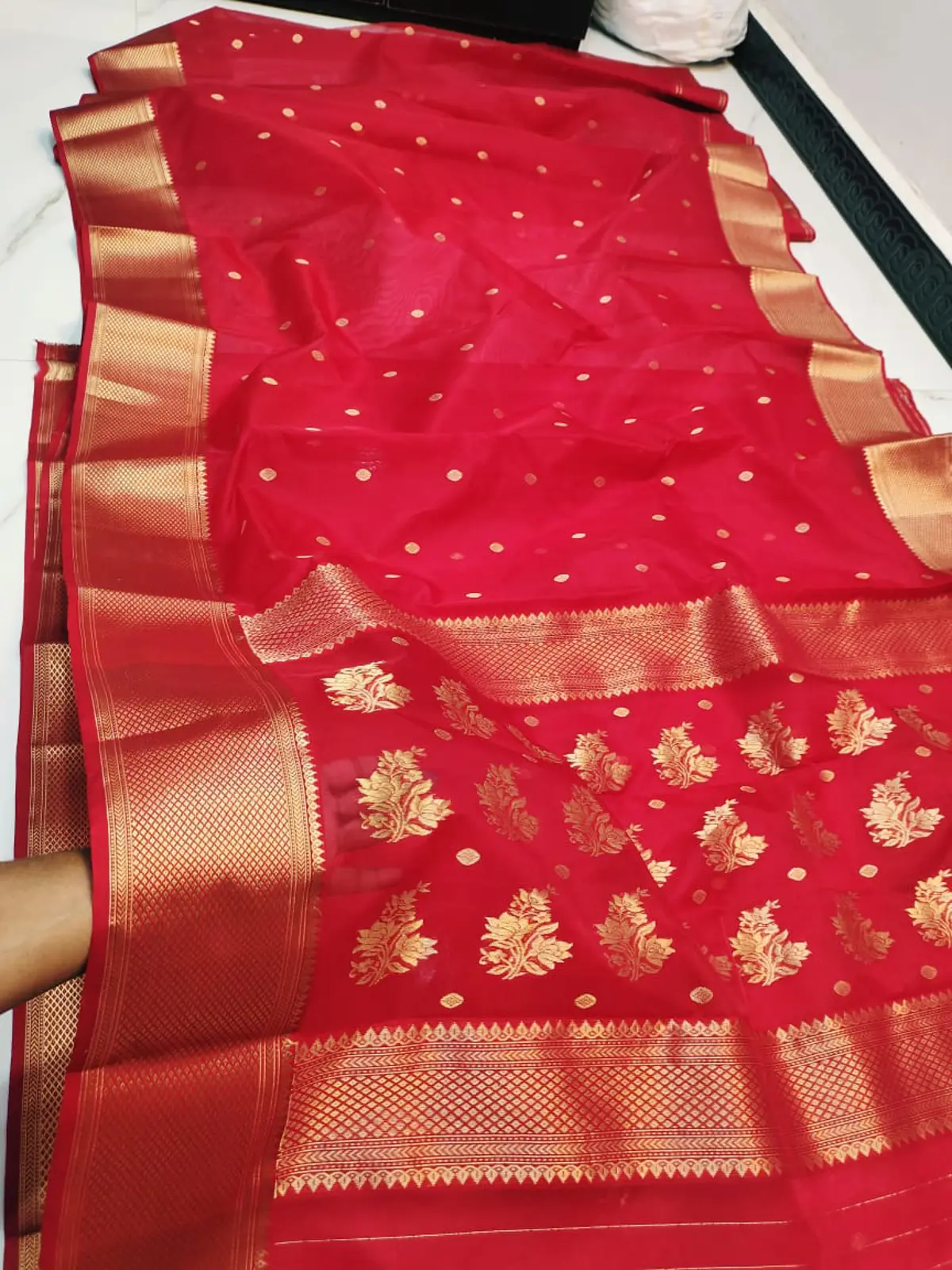 Handwoven Crimson & Antique Gold Crimson Bloom with Antique Gold Floral Jaal Kataan Silk - Authentic Chanderi Silk Saree Chanderi Saree - View 1