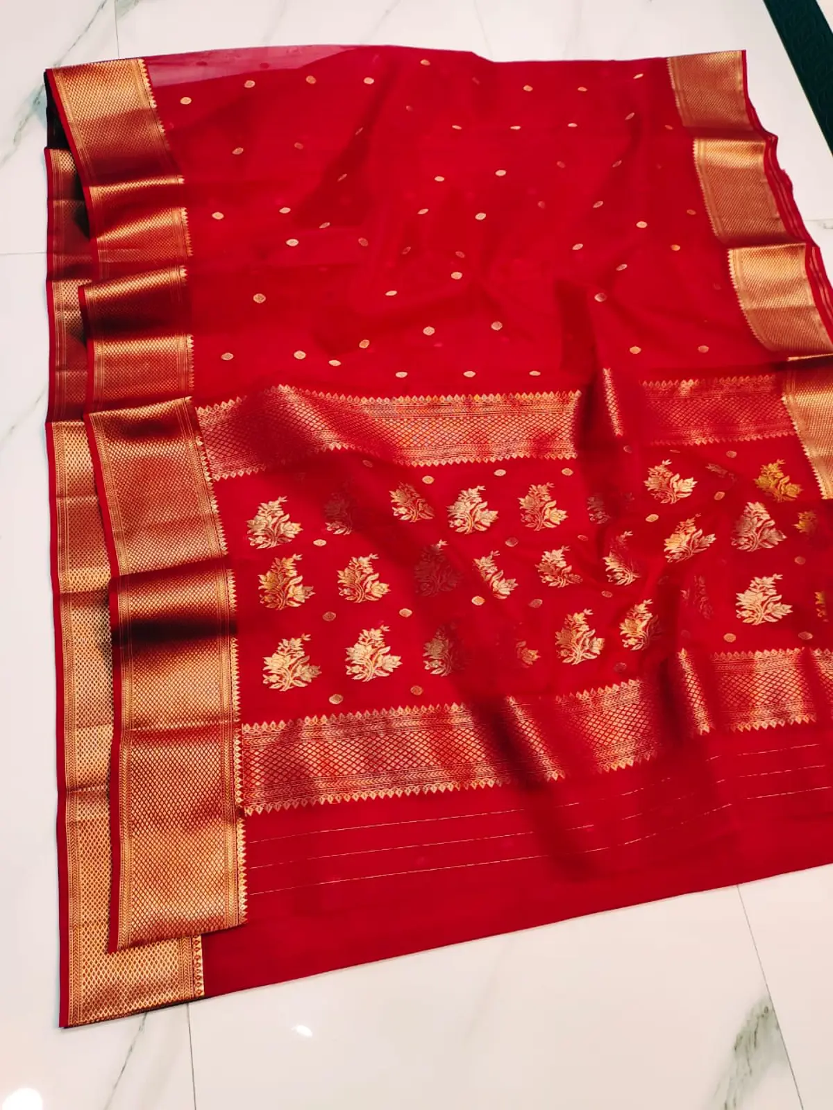 Handwoven Crimson & Antique Gold Crimson Bloom with Antique Gold Floral Jaal Kataan Silk - Authentic Chanderi Silk Saree Chanderi Saree - View 4