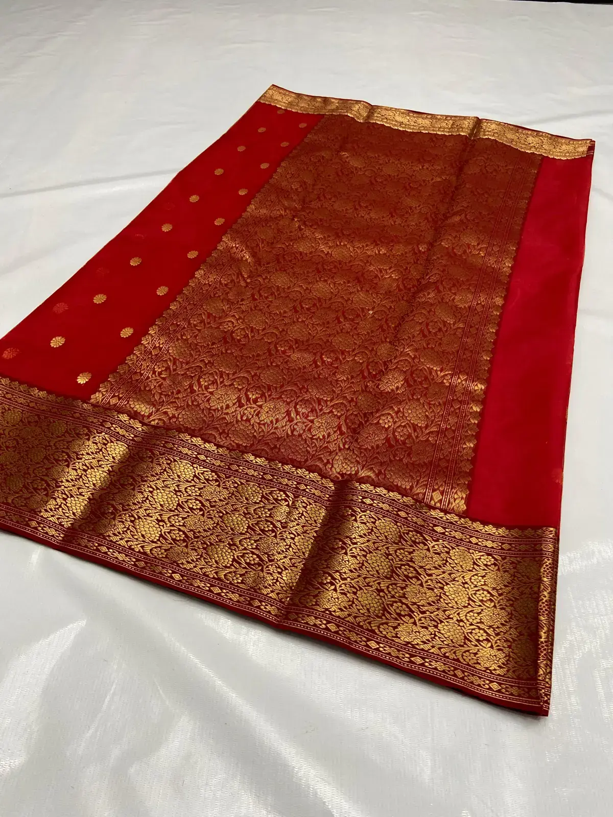 Handwoven Crimson Red & Antique Gold Crimson Radiance with Antique Gold Zari Buttis and Border Kataan Silk - Authentic Chanderi Silk Saree Chanderi Saree - View 3