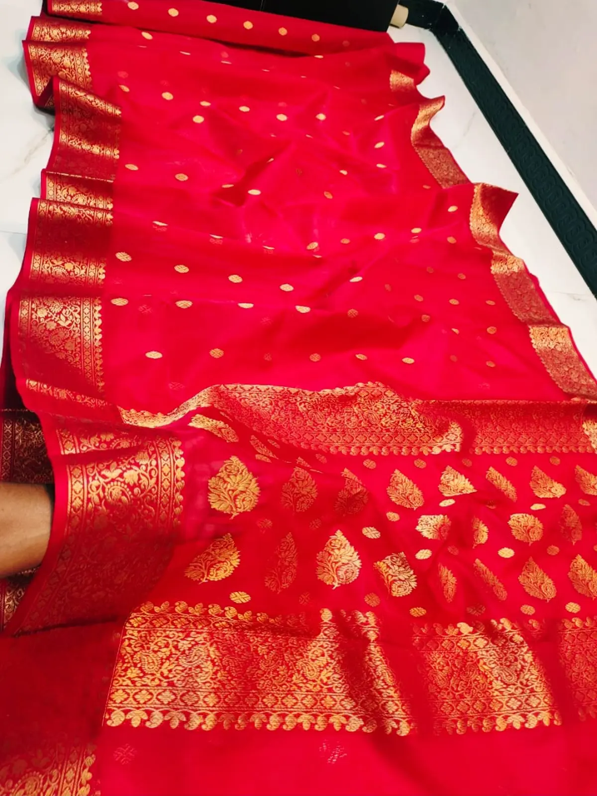 Handwoven Crimson Red & Antique Gold Crimson Radiance with Gilded Brocade Kataan Silk - Authentic Chanderi Silk Saree Chanderi Saree - View 3