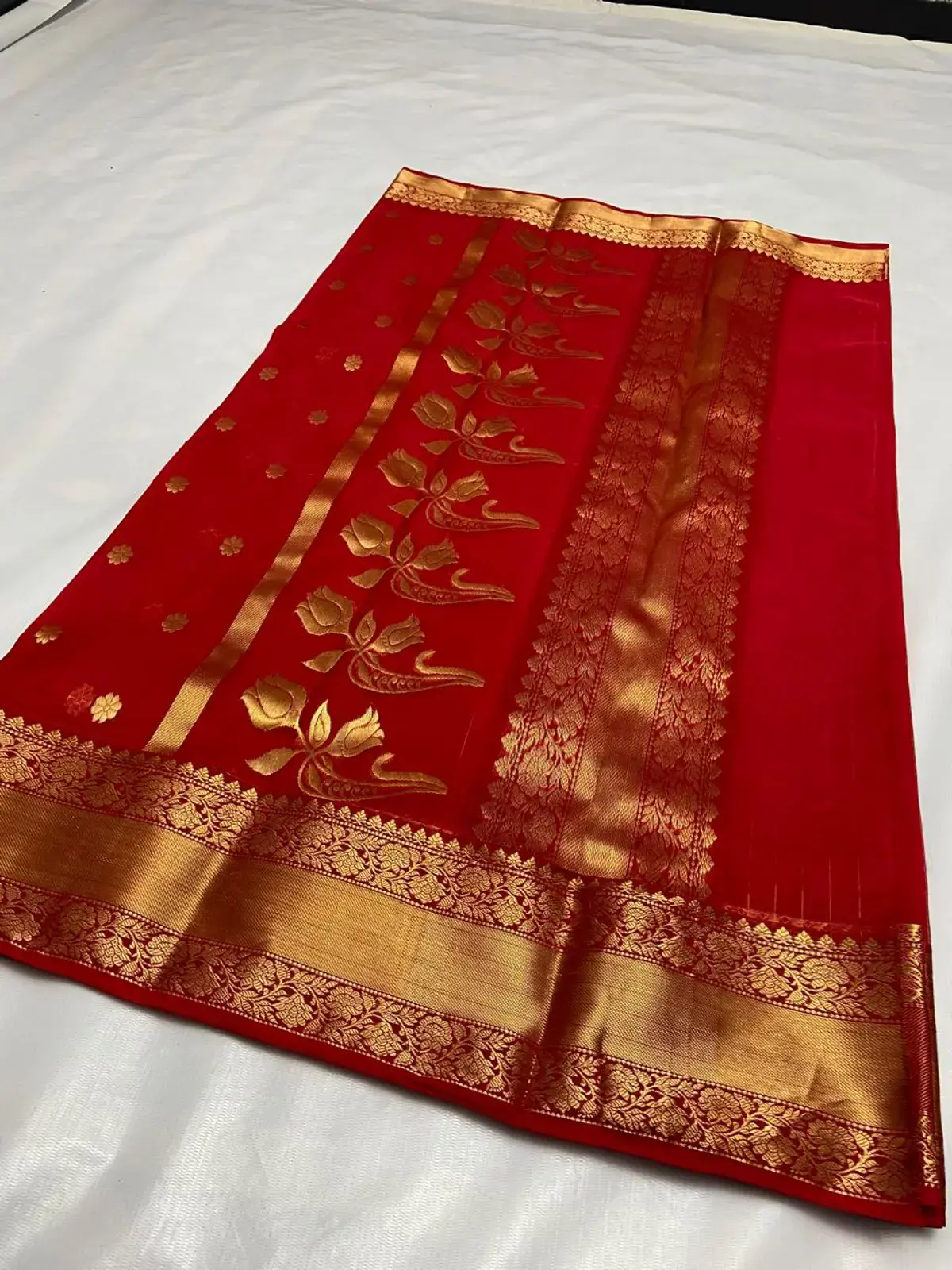 Handwoven Crimson & Antique Gold Crimson Radiance with Opulent Gold Zari Border Chanderi Saree - Authentic Chanderi Silk Saree Chanderi Saree - View 2