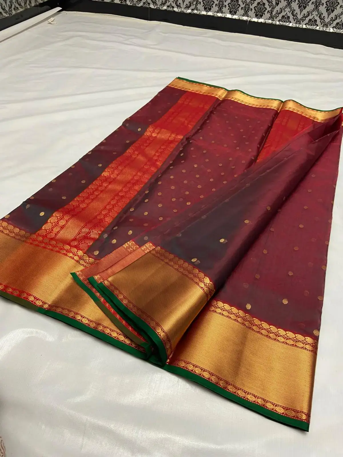 Handwoven Crimson Twilight & Antique Gold Crimson Twilight with Scattered Gold Zari Buti Chanderi Saree - Authentic Chanderi Silk Saree Chanderi Saree - View 3