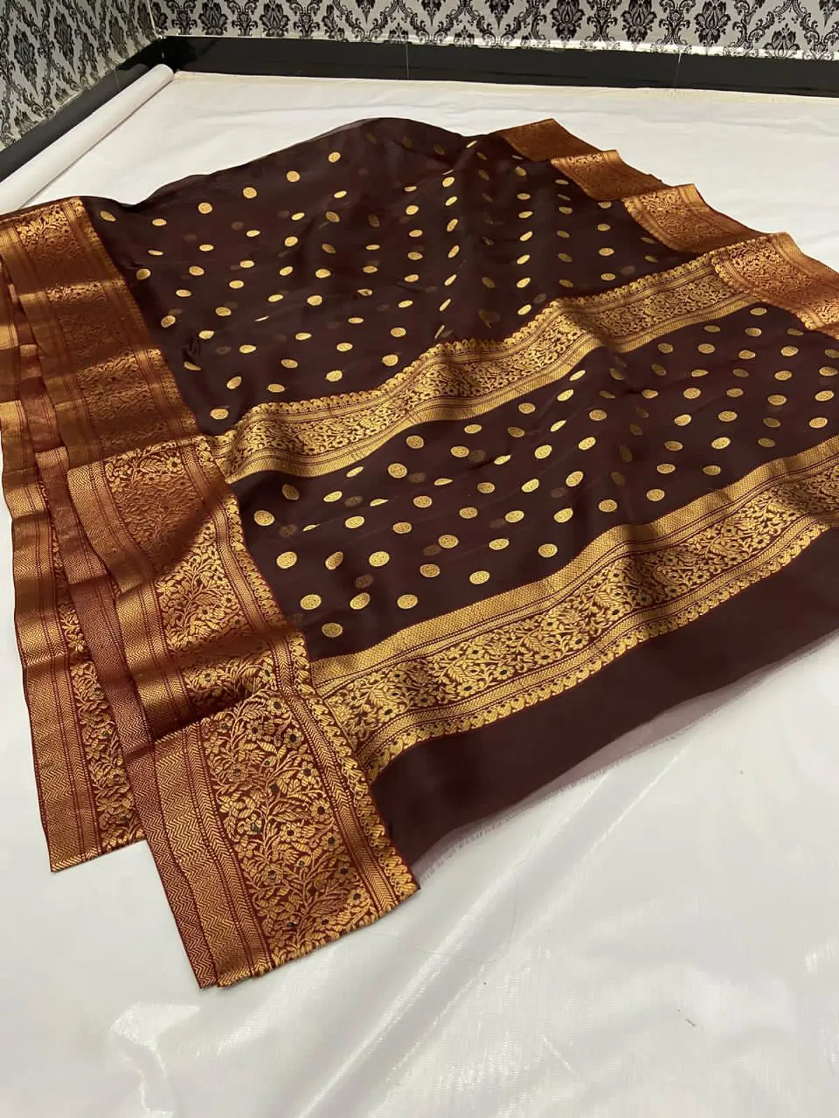 Handwoven Deep Burgundy & Antique Gold Deep Burgundy with Antique Gold Zari Bootis and Floral Border Kataan Silk - Authentic Chanderi Silk Saree Chanderi Saree - View 4