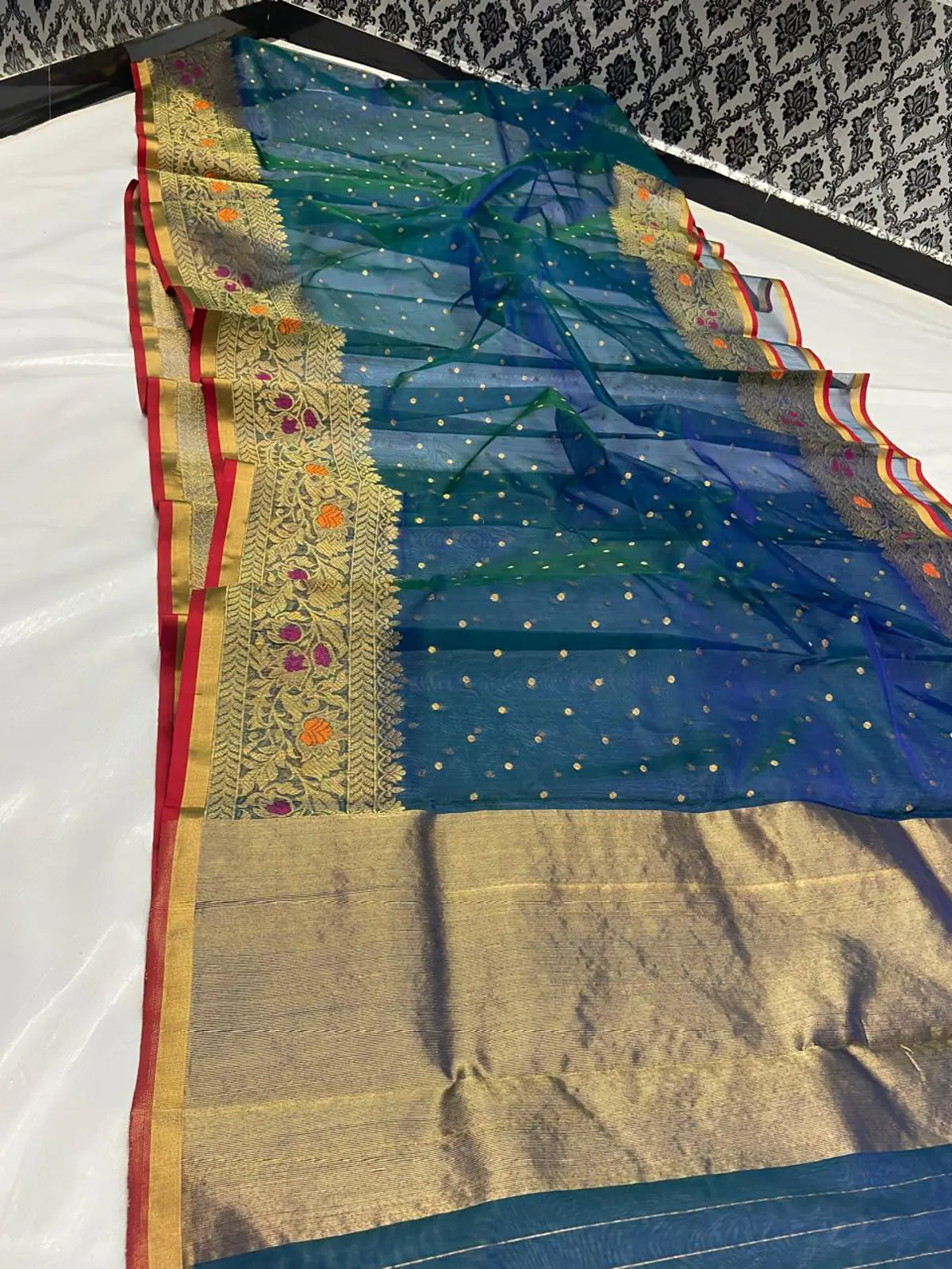 Handwoven Deep Cerulean Teal with Gilded Antique Zari and Vermillion Accents Deep Cerulean Teal with Gilded Antique Zari and Vermillion Accents Kataan Silk Saree - Authentic Chanderi Silk Saree Chanderi Saree - View 2