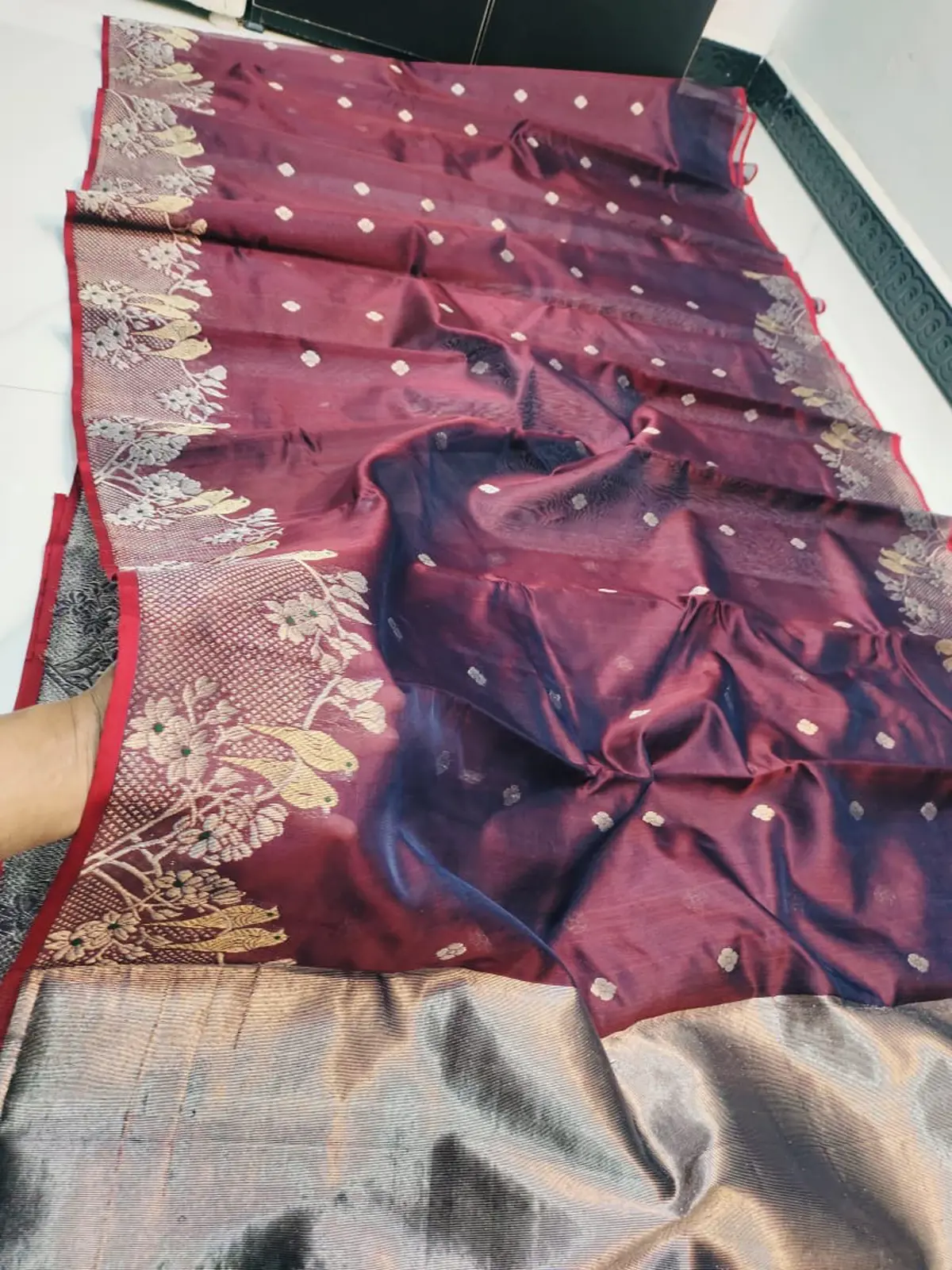 Handwoven Deep Wine with Antique Zari Deep Wine with Antique Zari Pattu Silk Saree - Authentic Chanderi Silk Saree Chanderi Saree - View 1