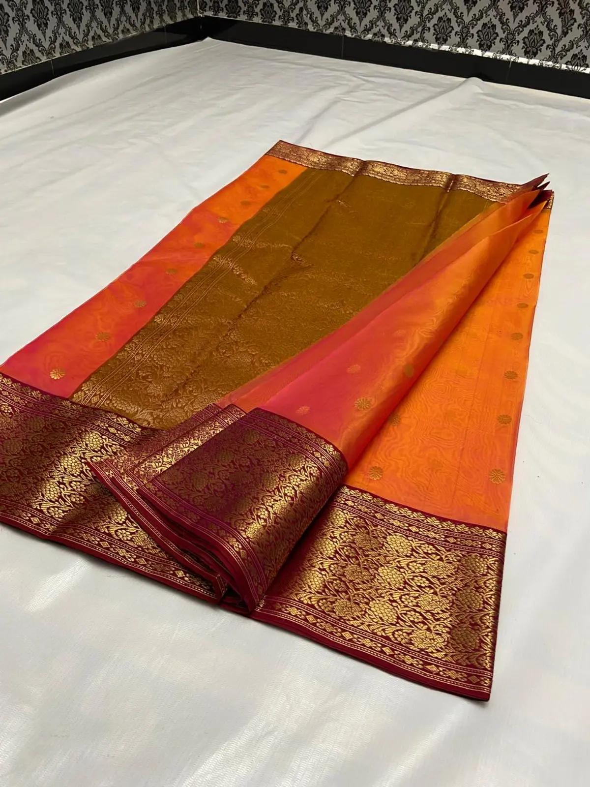 Handwoven Dual Tone Rani Pink & Peach Dual Tone Rani Pink & Peach Kataan Silk Saree - Authentic Chanderi Silk Saree Chanderi Saree - View 3
