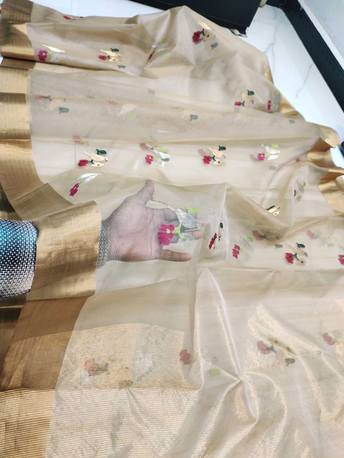 Handwoven Dual Tone Amethyst & Charcoal Elegant Champagne Beige Pure Katan Silk Saree - Authentic Chanderi Silk Saree Chanderi Saree - View 2