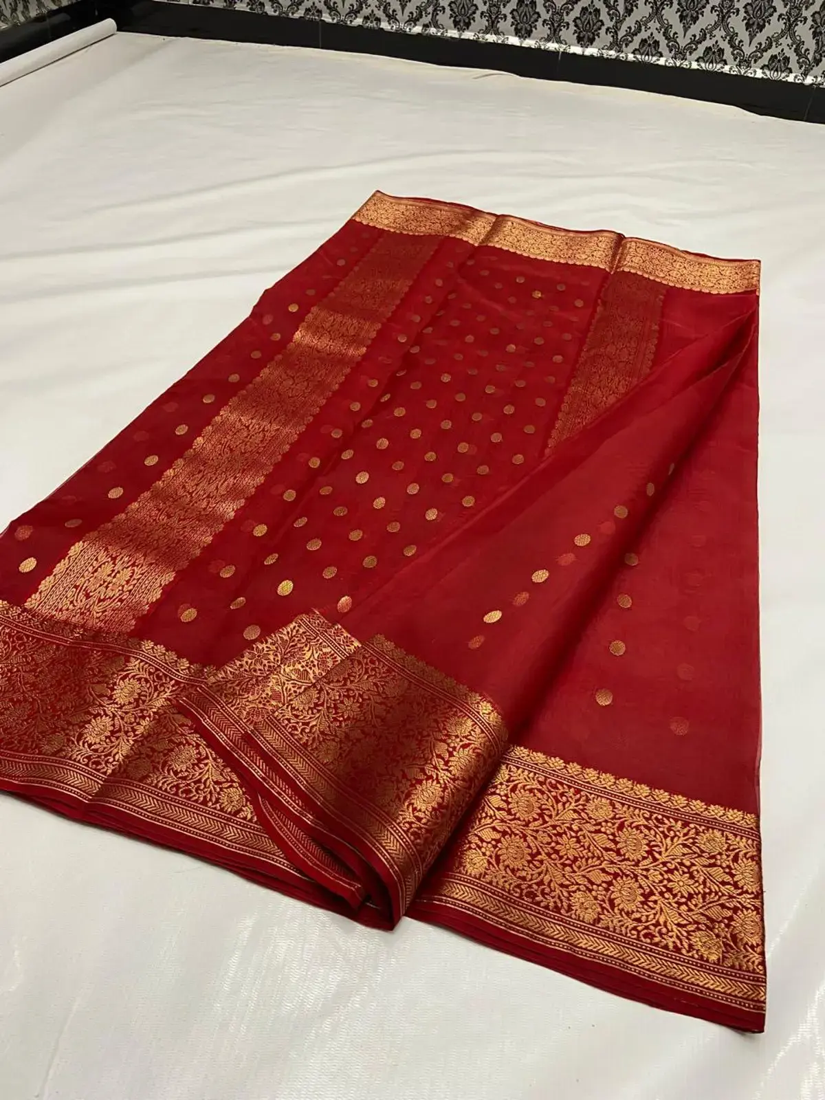 Handwoven Elegant Ruby Red Elegant Ruby Red Chanderi Saree - Authentic Chanderi Silk Saree Chanderi Saree - View 3