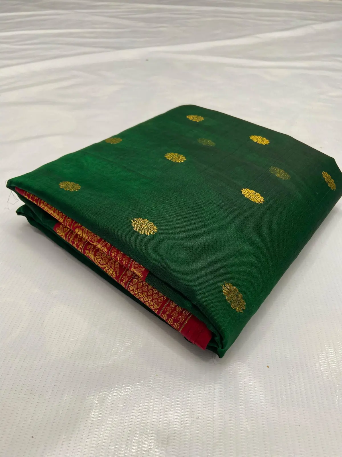 Handwoven Emerald Green, Crimson Red, and Antique Gold Emerald Green with Antique Gold Zari Bootis and Crimson Border Kataan Silk - Authentic Chanderi Silk Saree Chanderi Saree