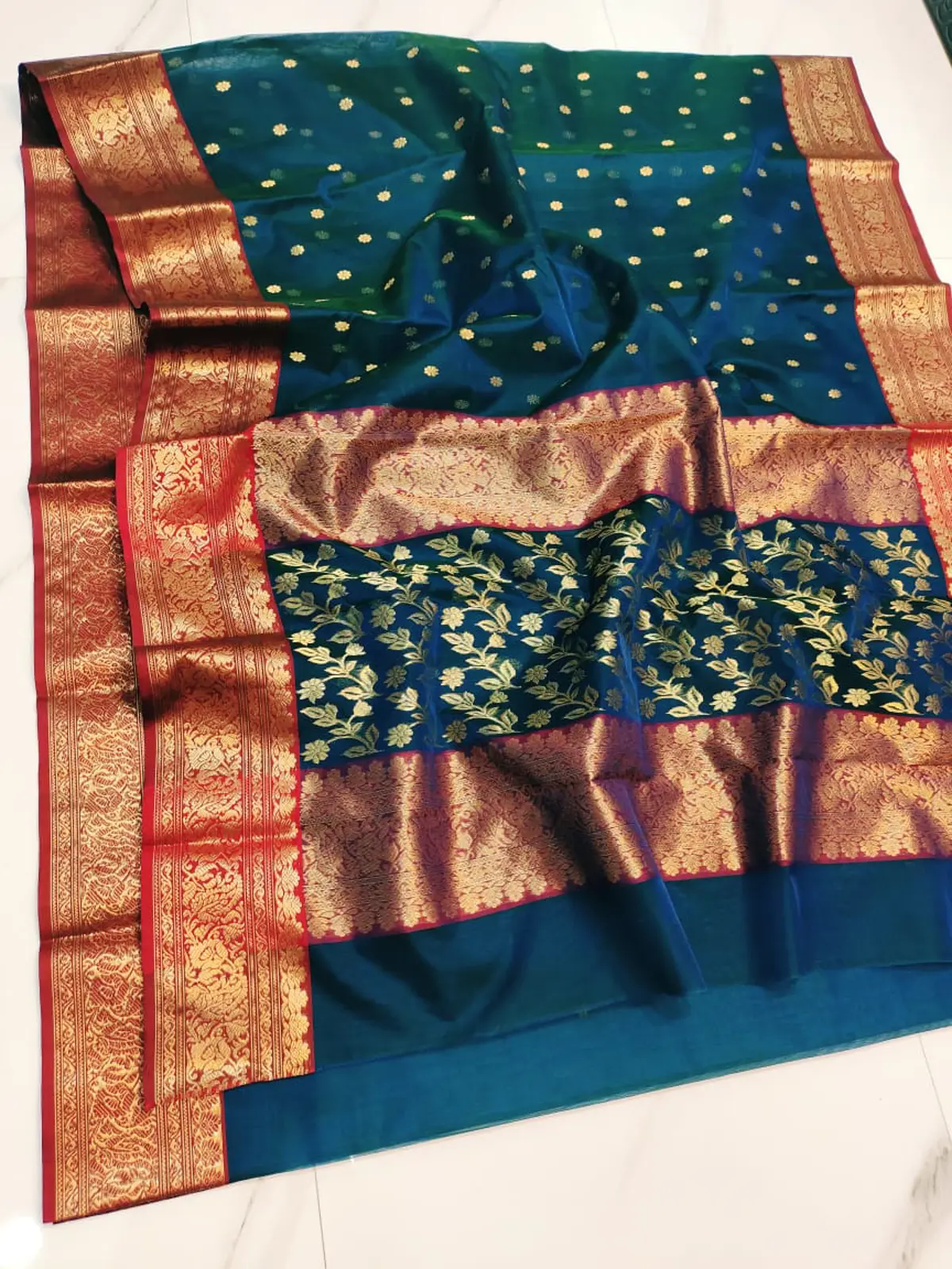 Handwoven Emerald Teal & Ruby Red with Antique Gold Zari Emerald Teal with Ruby Red Border and Floral Zari Kataan Silk - Authentic Chanderi Silk Saree Chanderi Saree - View 3