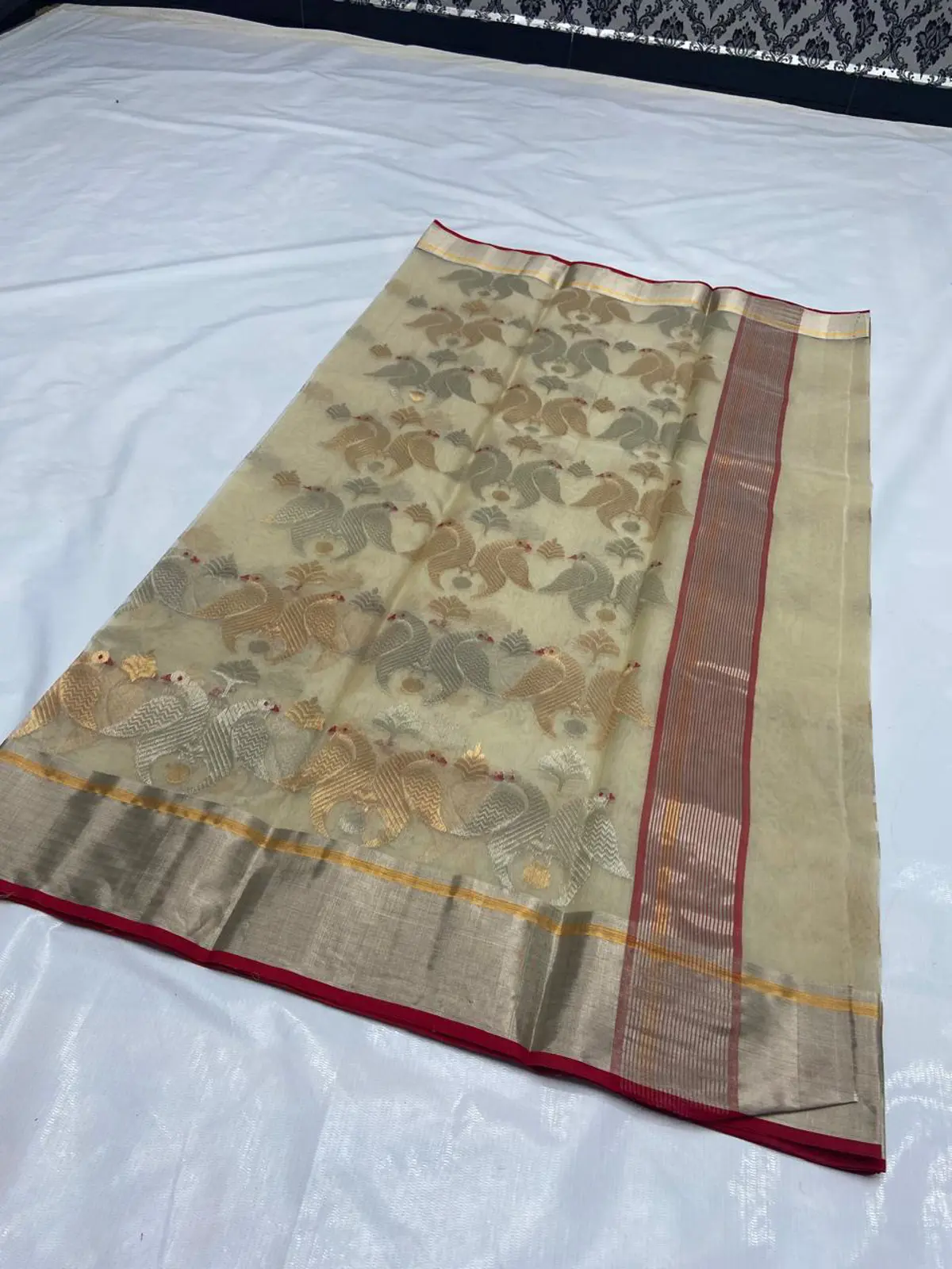 Handwoven Ethereal Ivory, Gold, Silver & Maroon Ethereal Ivory, Gold, Silver & Maroon Kataan Silk Saree - Authentic Chanderi Silk Saree Chanderi Saree - View 2