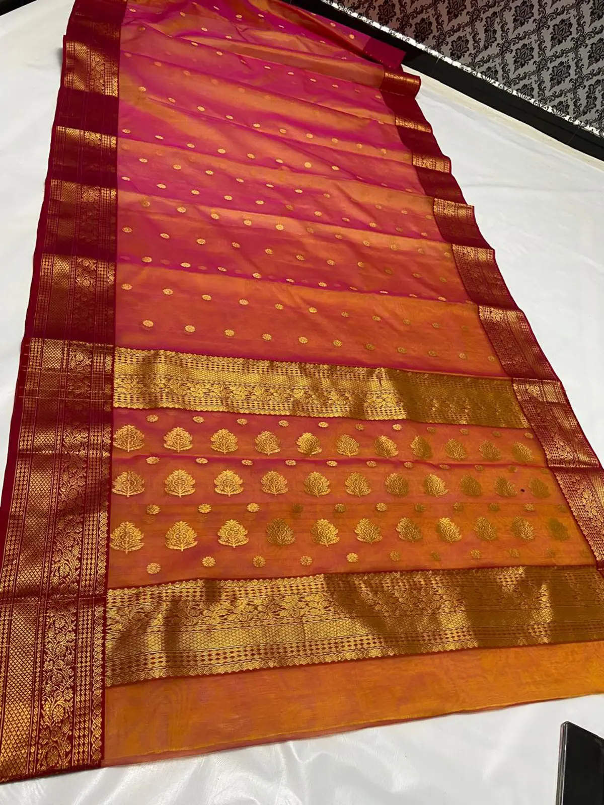 Handwoven Fuchsia-Kissed Peach Ombre with Ruby Red Border and Antique Gold Zari Fuchsia-Kissed Peach Ombre Chanderi Saree with Ruby Red Border & Antique Gold Zari - Authentic Chanderi Silk Saree Chanderi Saree - View 3