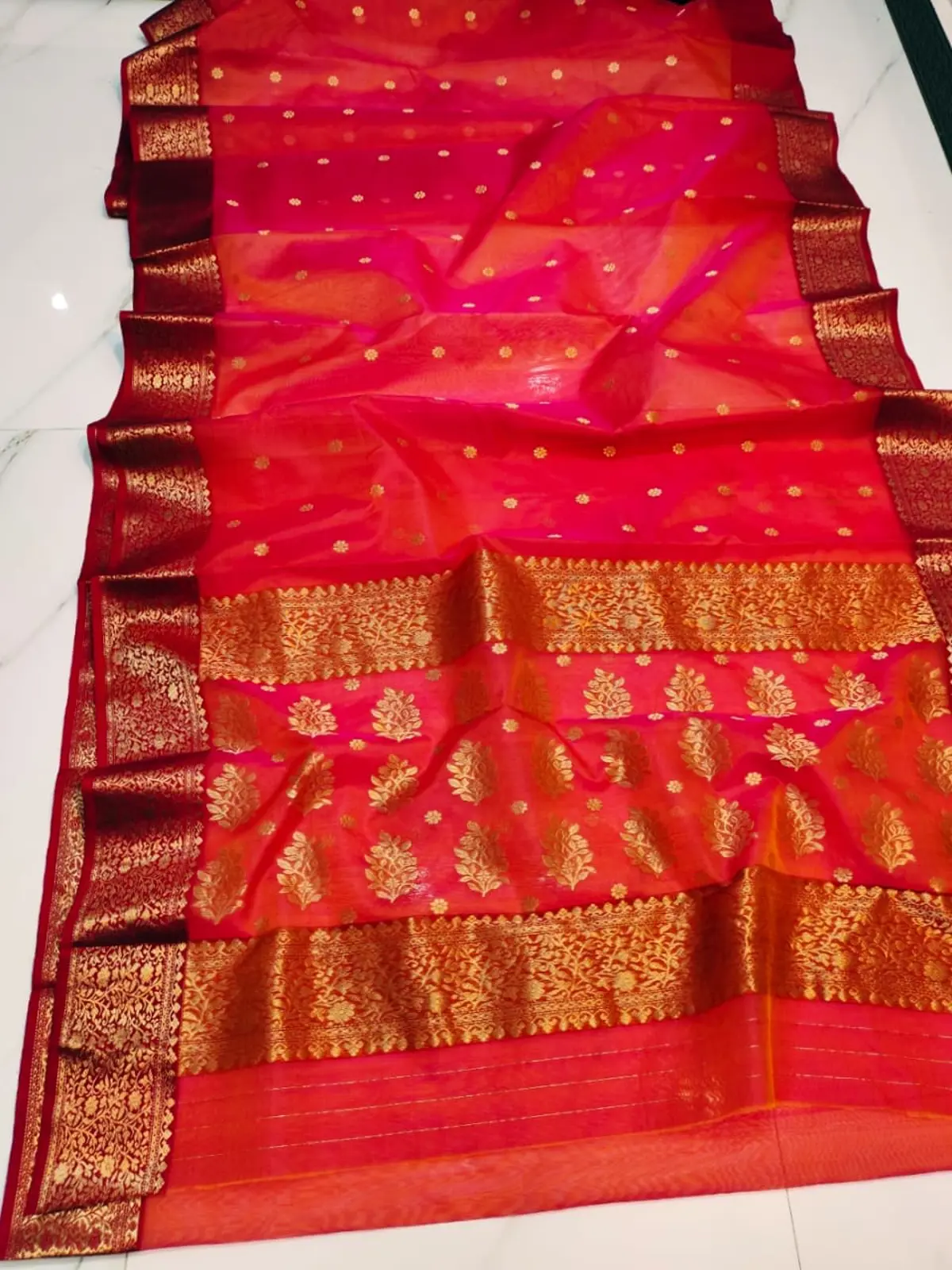 Handwoven Fuchsia & Tangerine Gold Fuchsia Sunset with Opulent Gold Zari Buti Kataan Silk - Authentic Chanderi Silk Saree Chanderi Saree - View 3