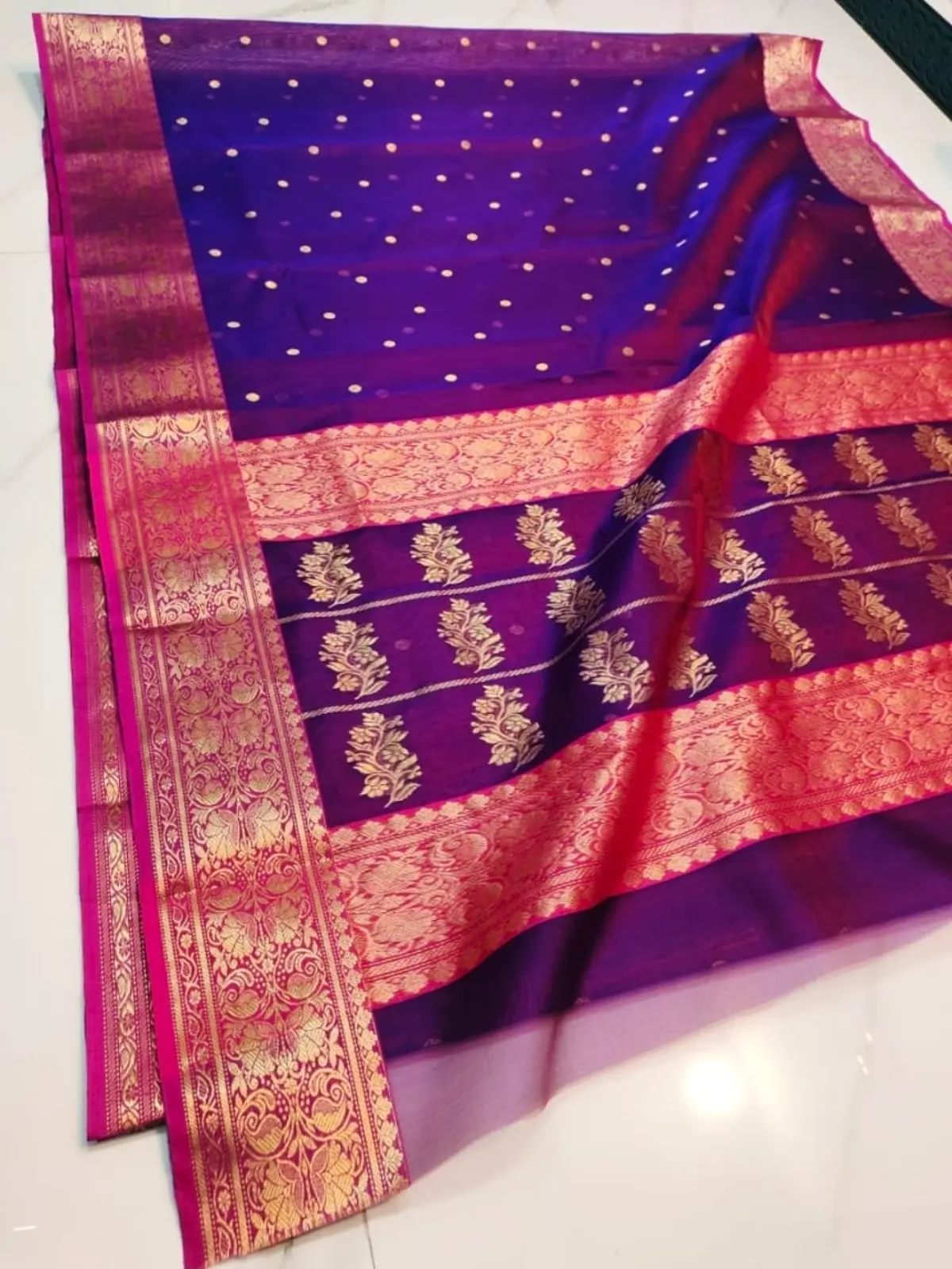 Handwoven Imperial Amethyst & Rani Pink with Antique Gold Zari Imperial Amethyst with Rani Pink Contrast and Antique Gold Zari Kataan Silk - Authentic Chanderi Silk Saree Chanderi Saree - View 2