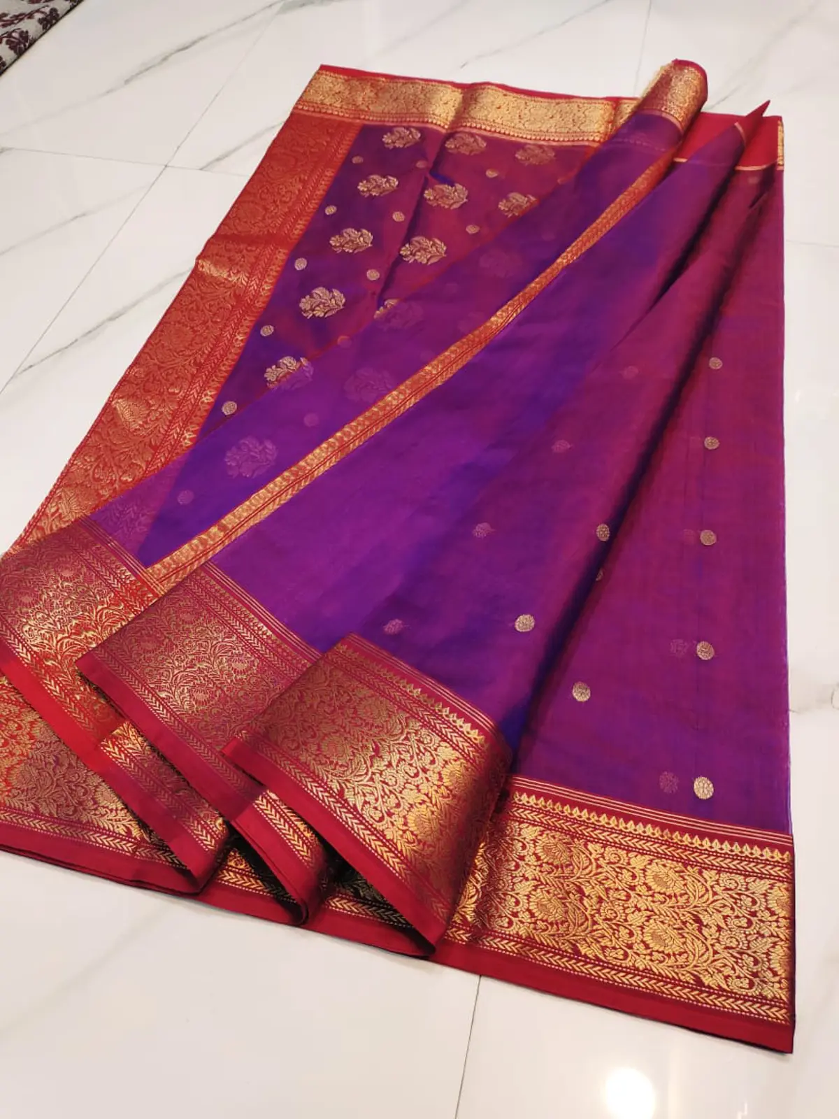 Handwoven Imperial Violet & Crimson with Gilded Zari Imperial Violet with Gilded Floral Booti and Crimson Zari Border Chanderi Silk - Authentic Chanderi Silk Saree Chanderi Saree - View 5